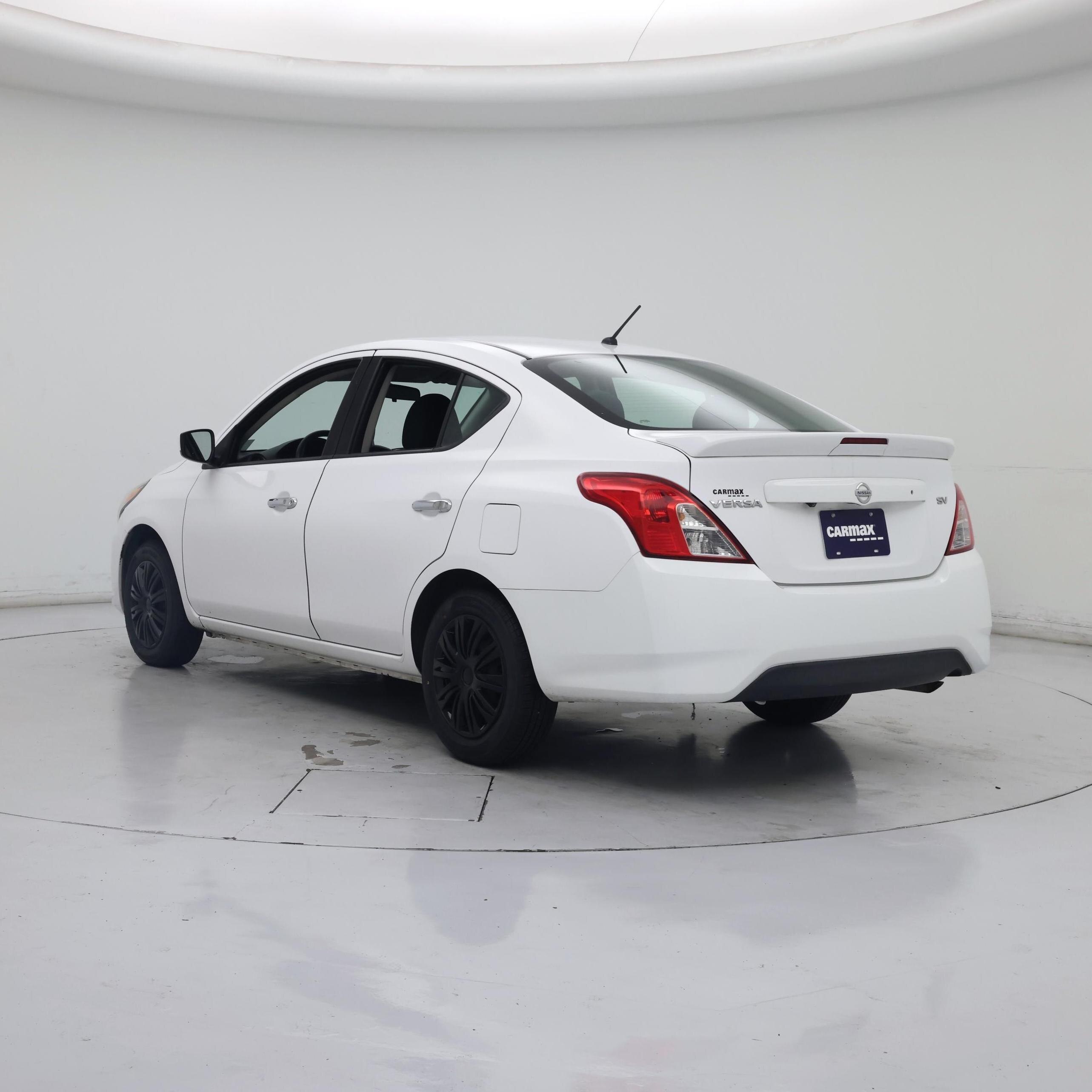 Thumbnail: 2019 Nissan Versa - 2