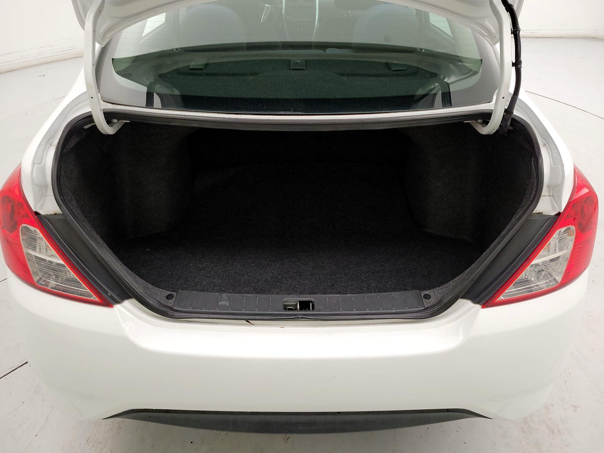 Thumbnail: 2019 Nissan Versa - 20