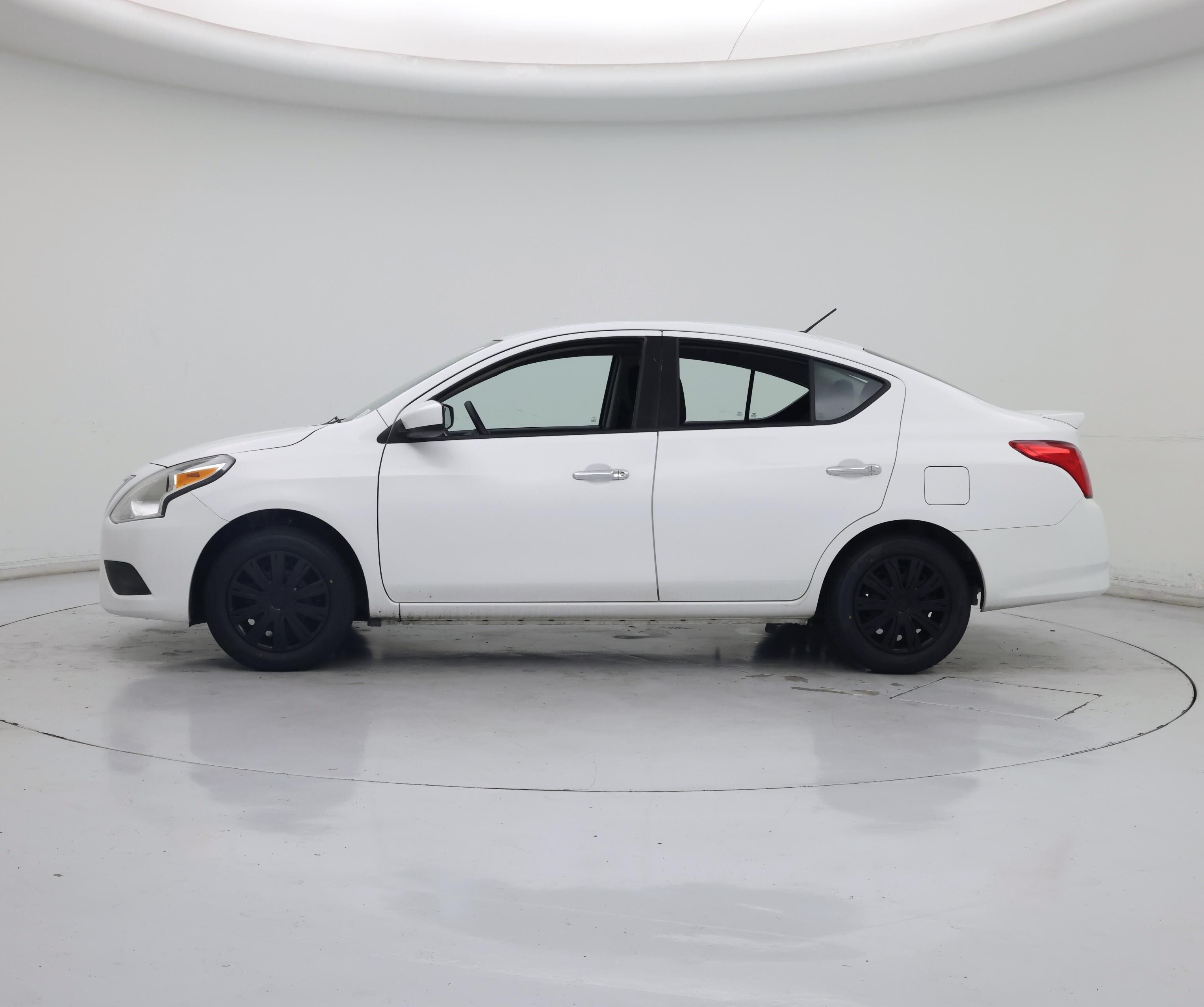 Thumbnail: 2019 Nissan Versa - 3