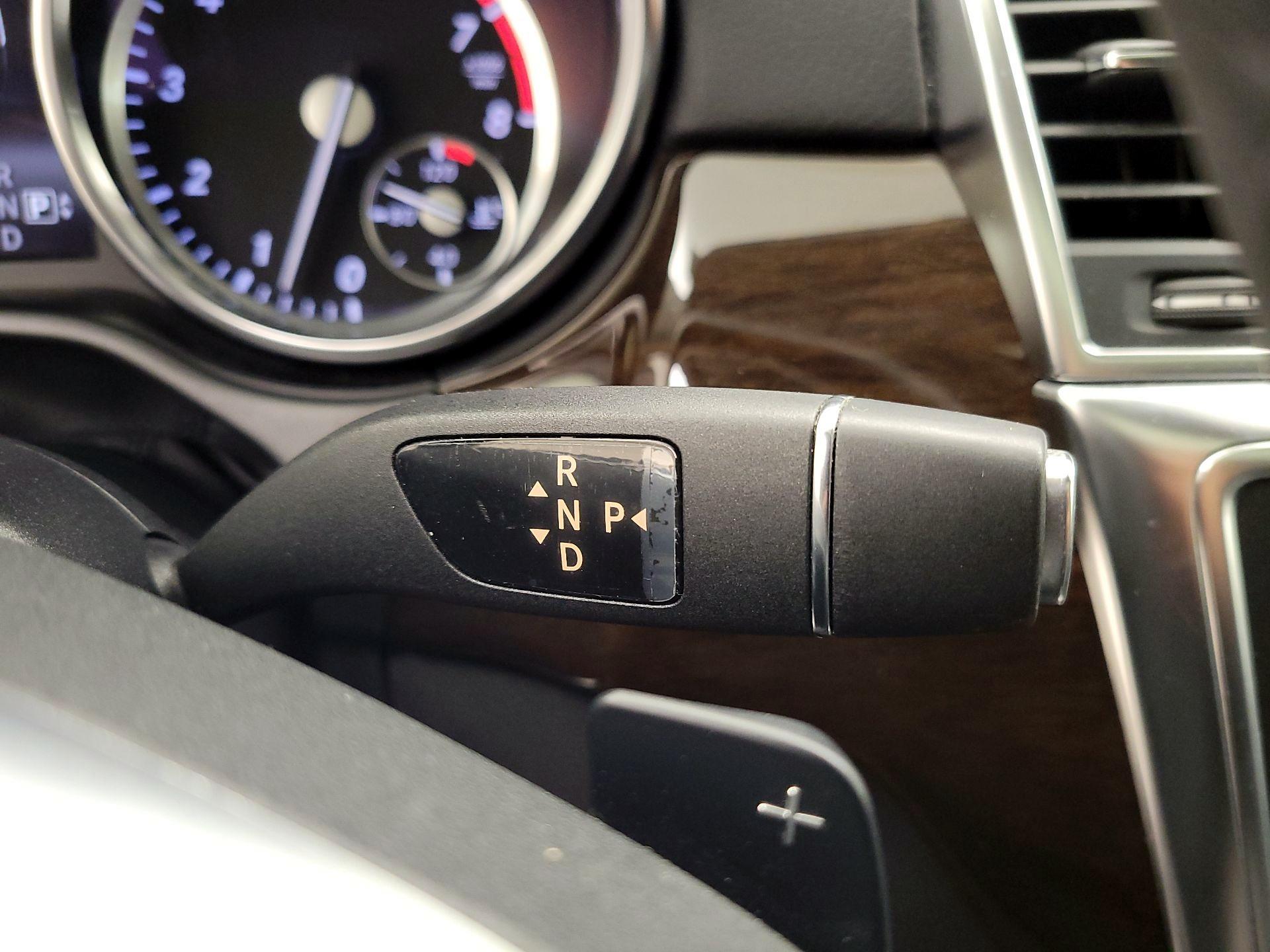 Thumbnail: 2015 Mercedes-Benz GL-Class - 18