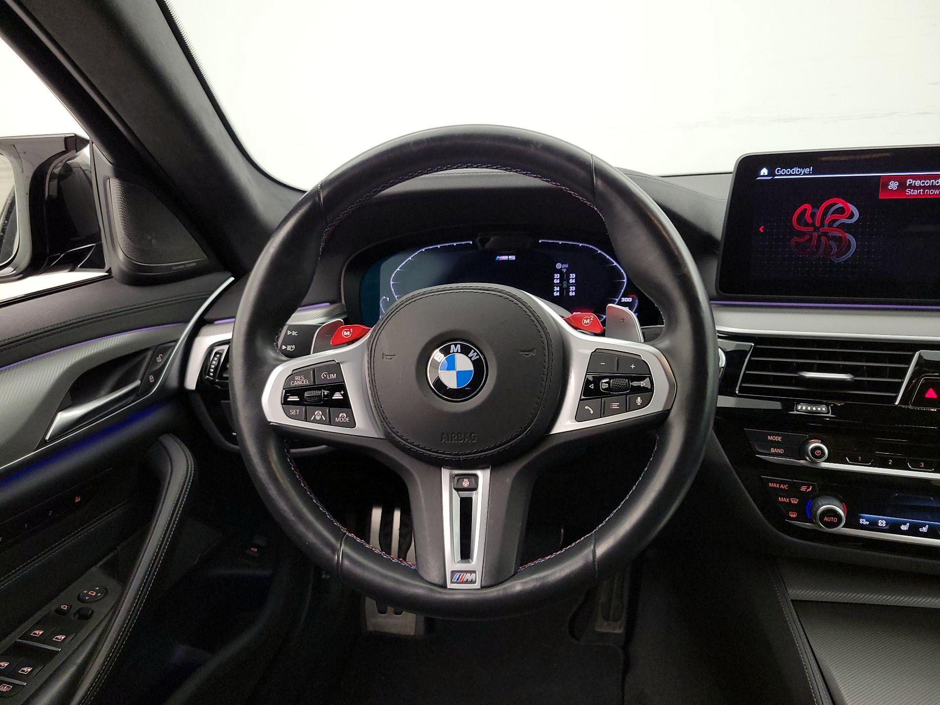 Thumbnail: 2023 BMW M5 - 10