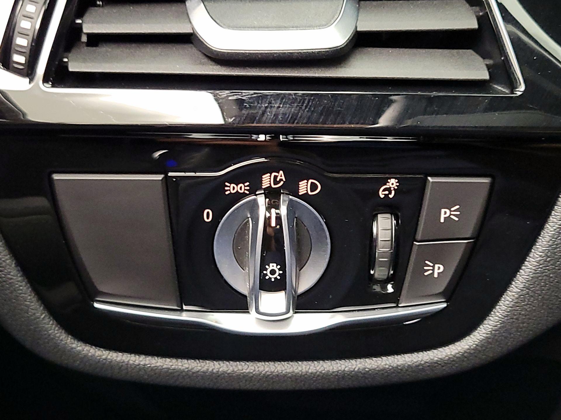 Thumbnail: 2023 BMW M5 - 13