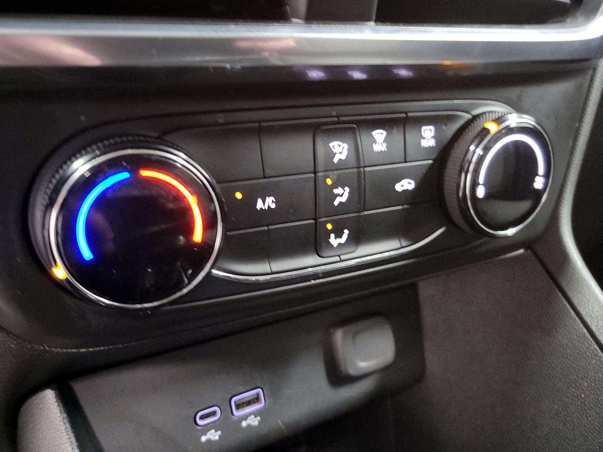 Thumbnail: 2024 Buick Encore GX - 16