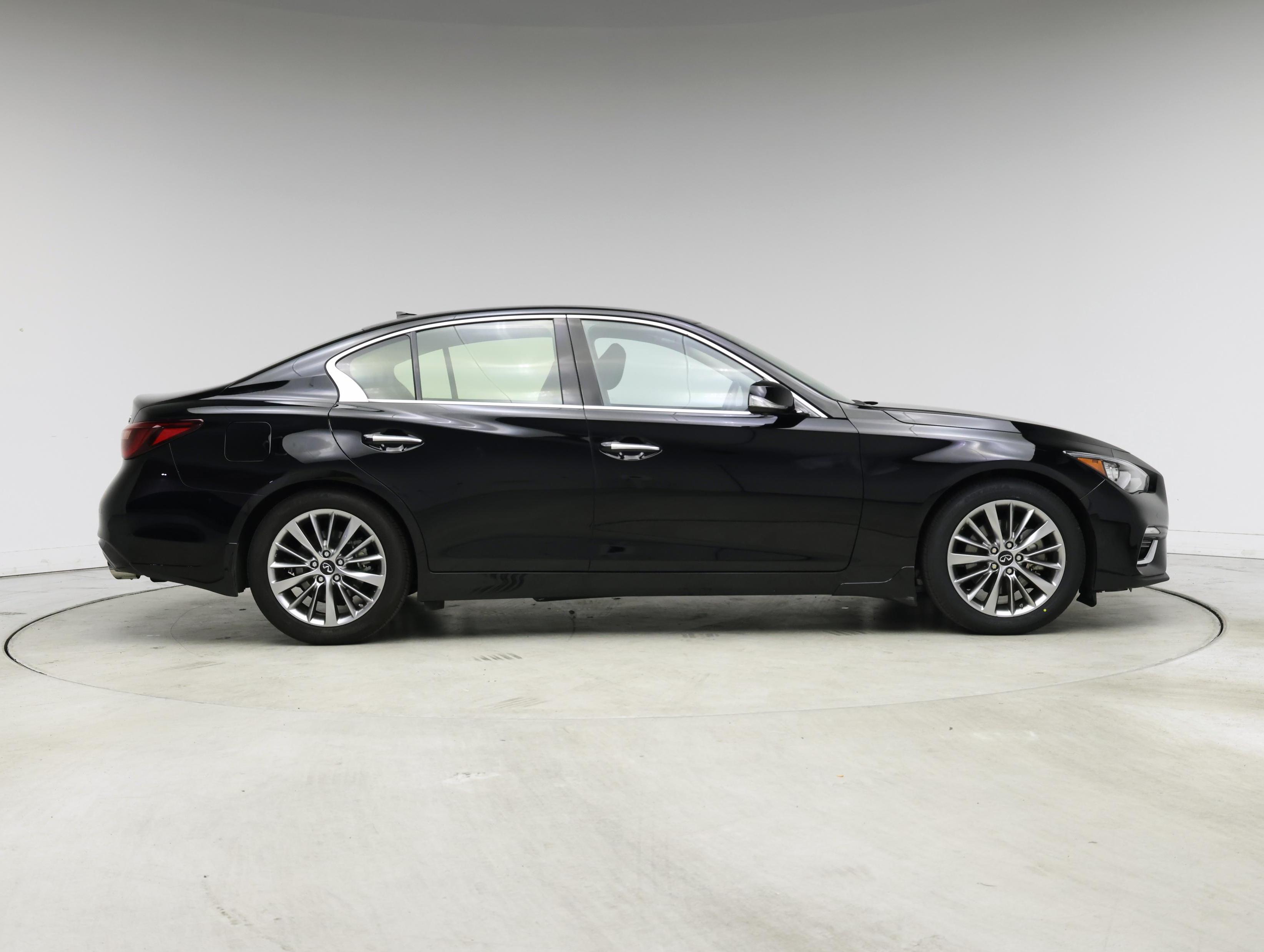 Thumbnail: 2024 INFINITI Q50 - 7