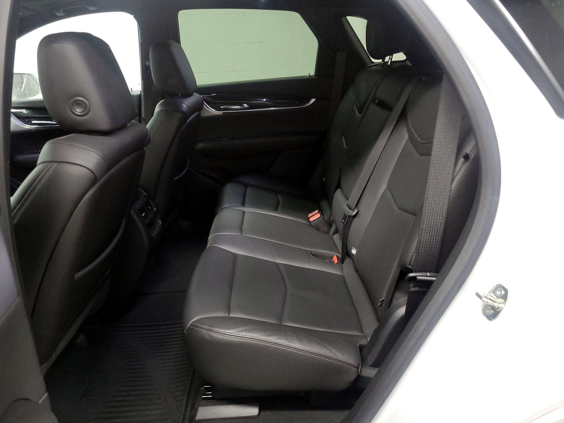 Thumbnail: 2020 Cadillac XT5 - 18