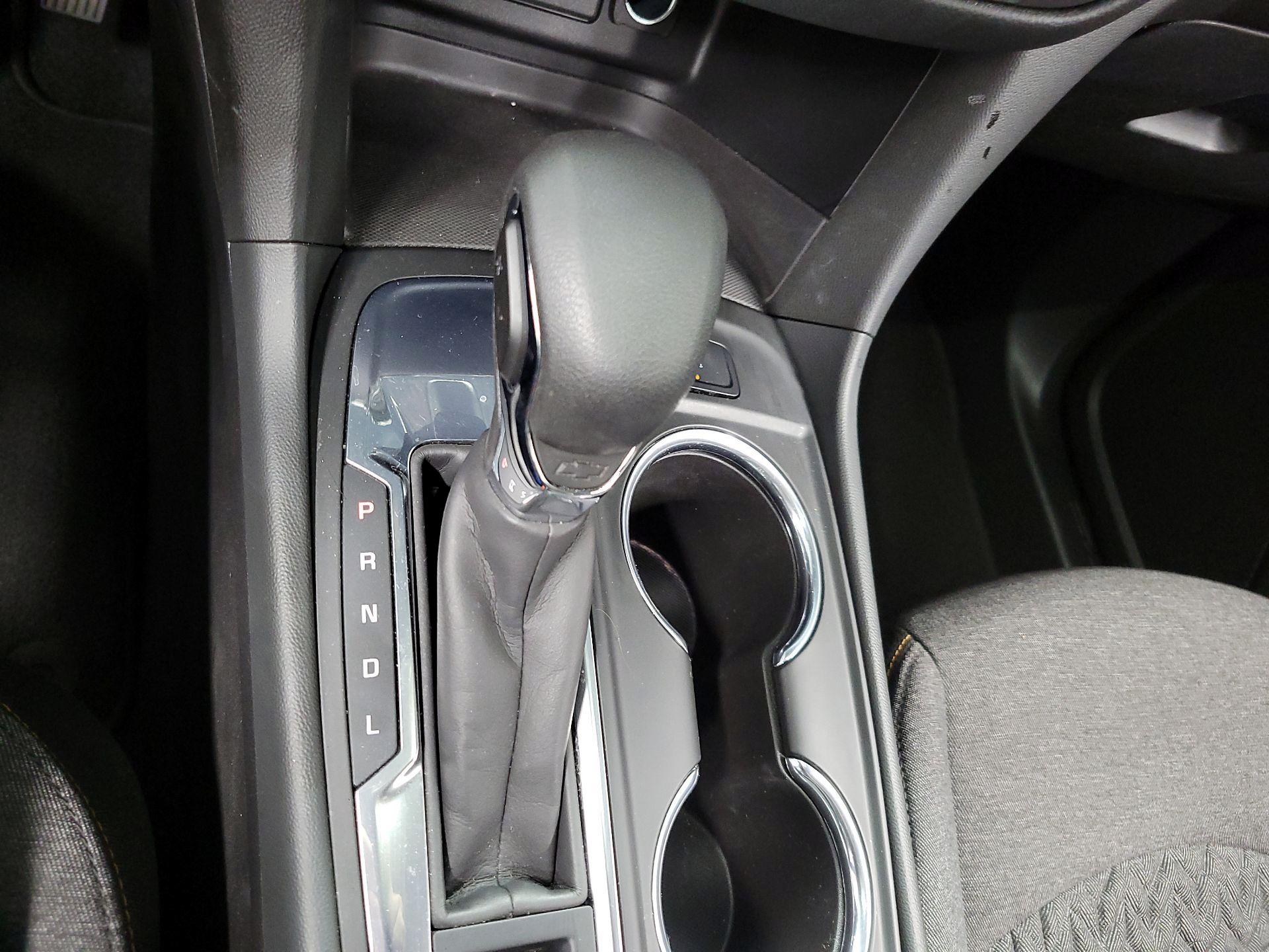 Thumbnail: 2022 Chevrolet Equinox - 16