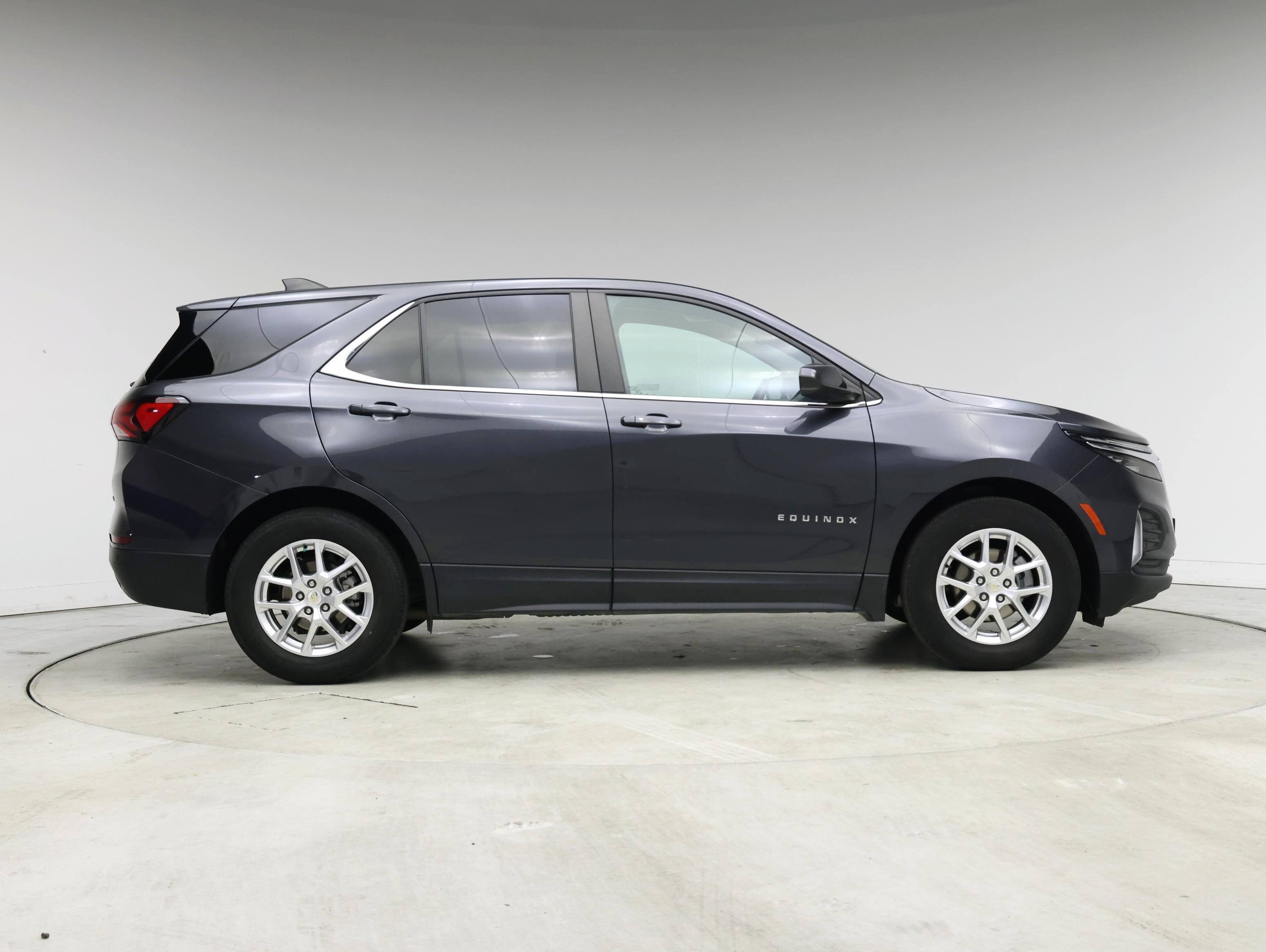 Thumbnail: 2022 Chevrolet Equinox - 7