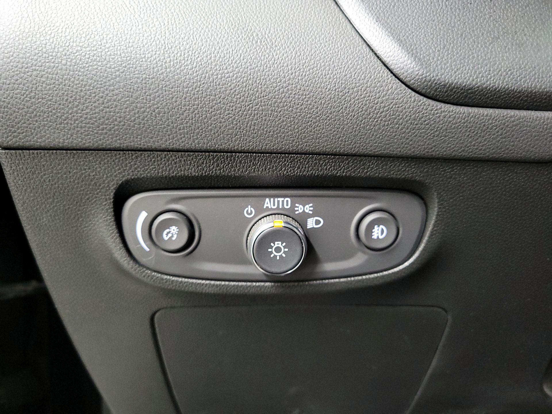 Thumbnail: 2023 Buick Encore GX - 13