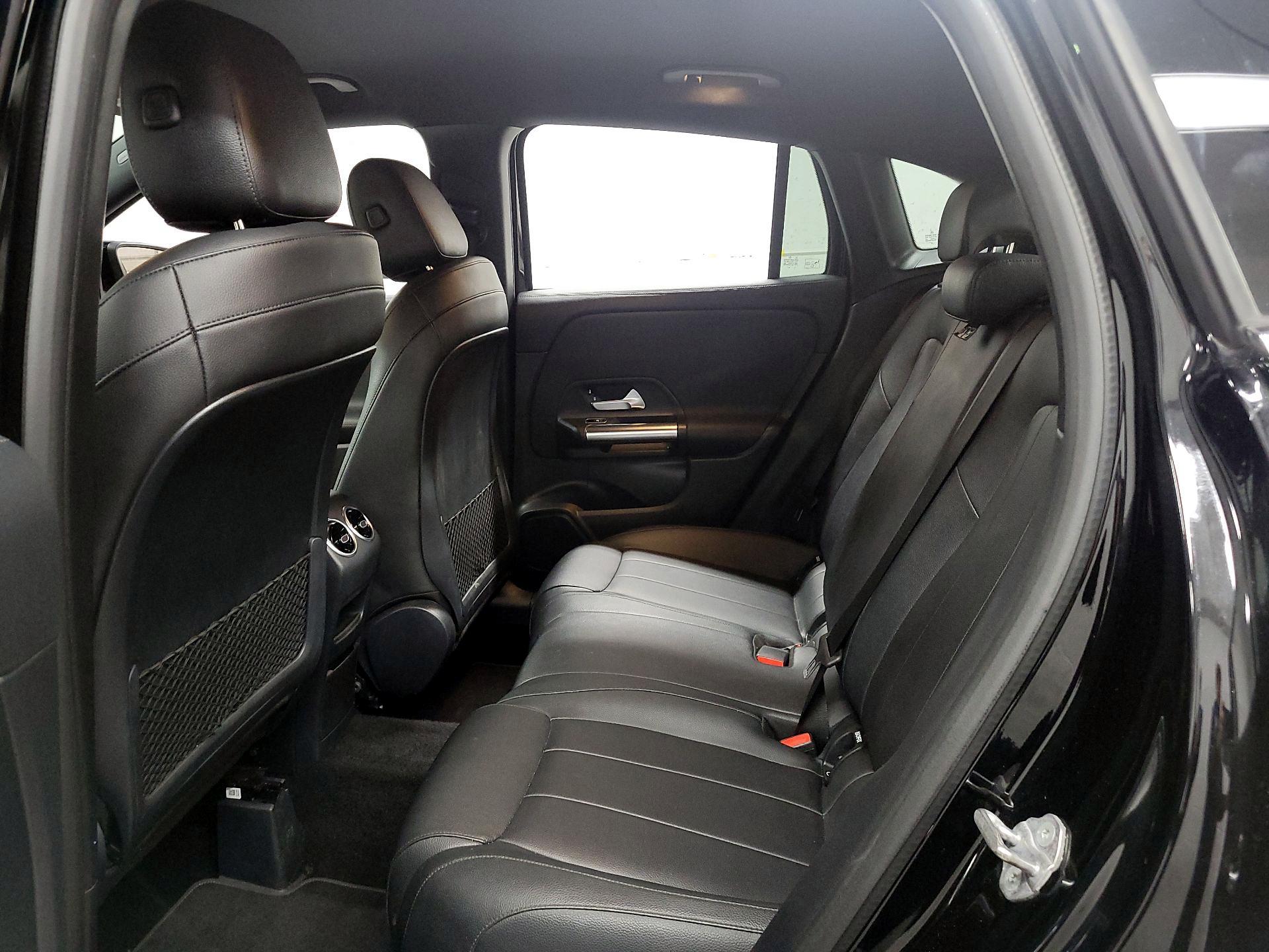 Thumbnail: 2021 Mercedes-Benz GLA - 15