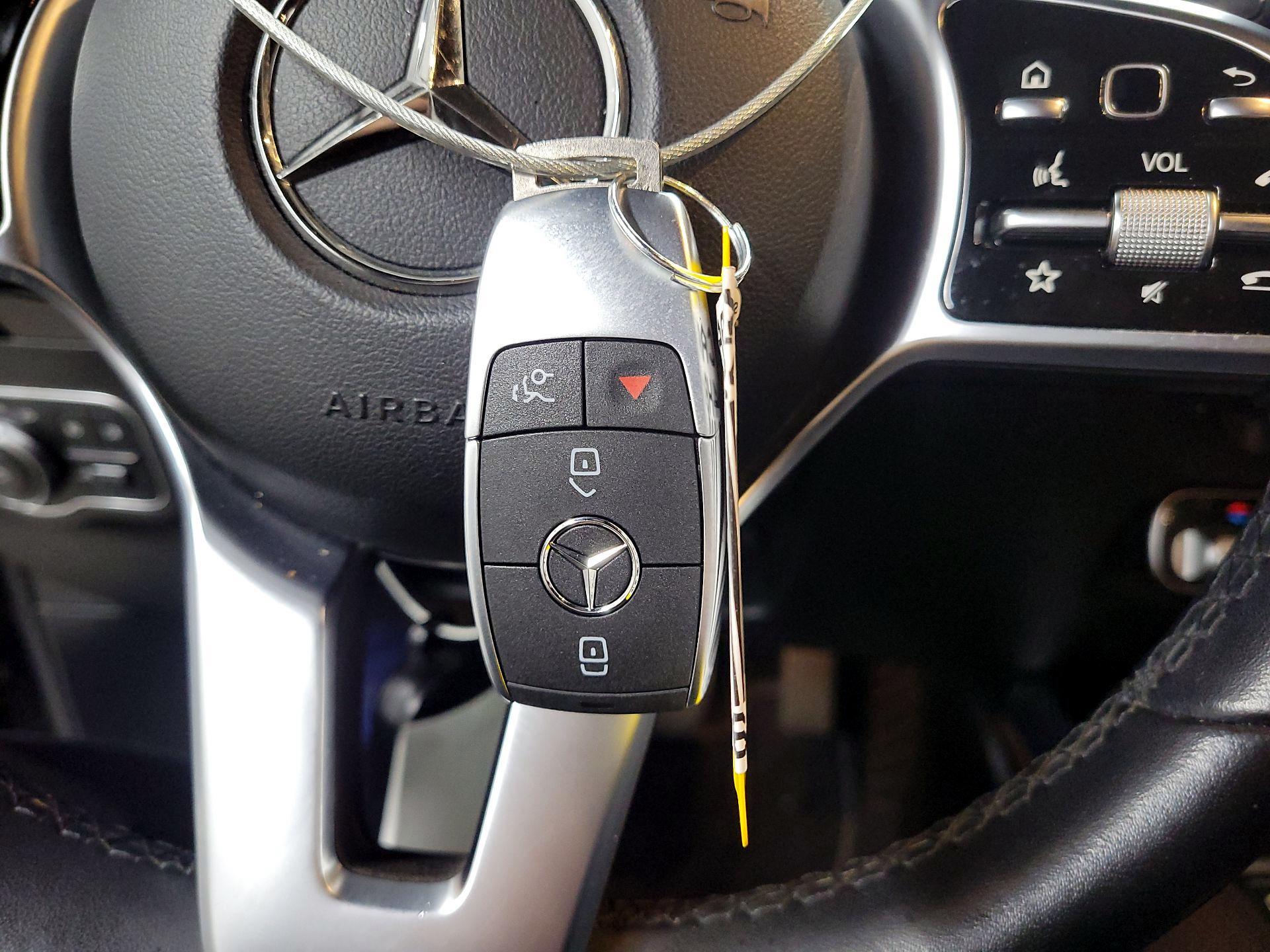 Thumbnail: 2021 Mercedes-Benz GLA - 18