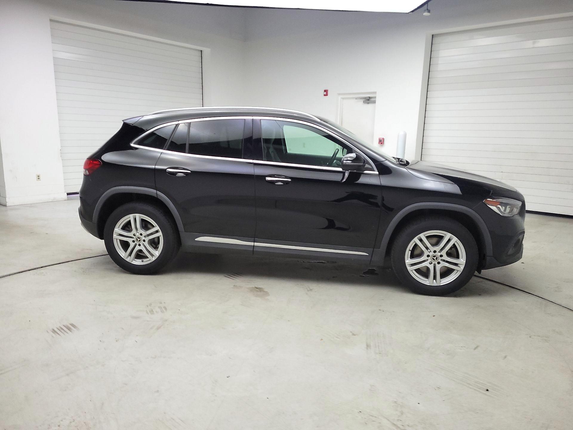 Thumbnail: 2021 Mercedes-Benz GLA - 4