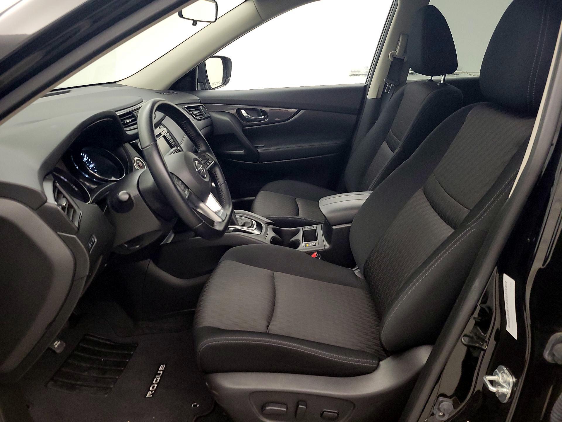 Thumbnail: 2020 Nissan Rogue - 11