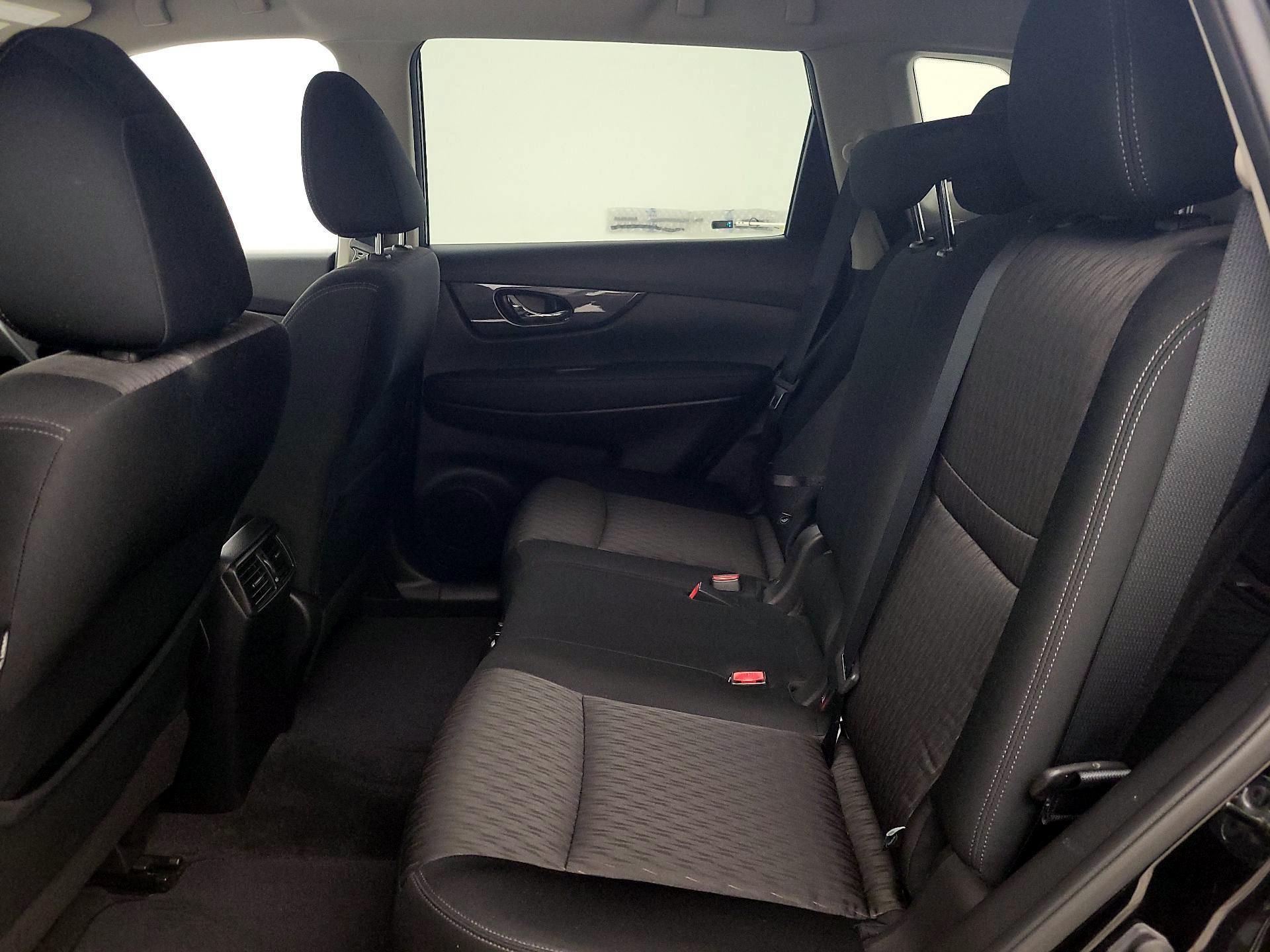 Thumbnail: 2020 Nissan Rogue - 19