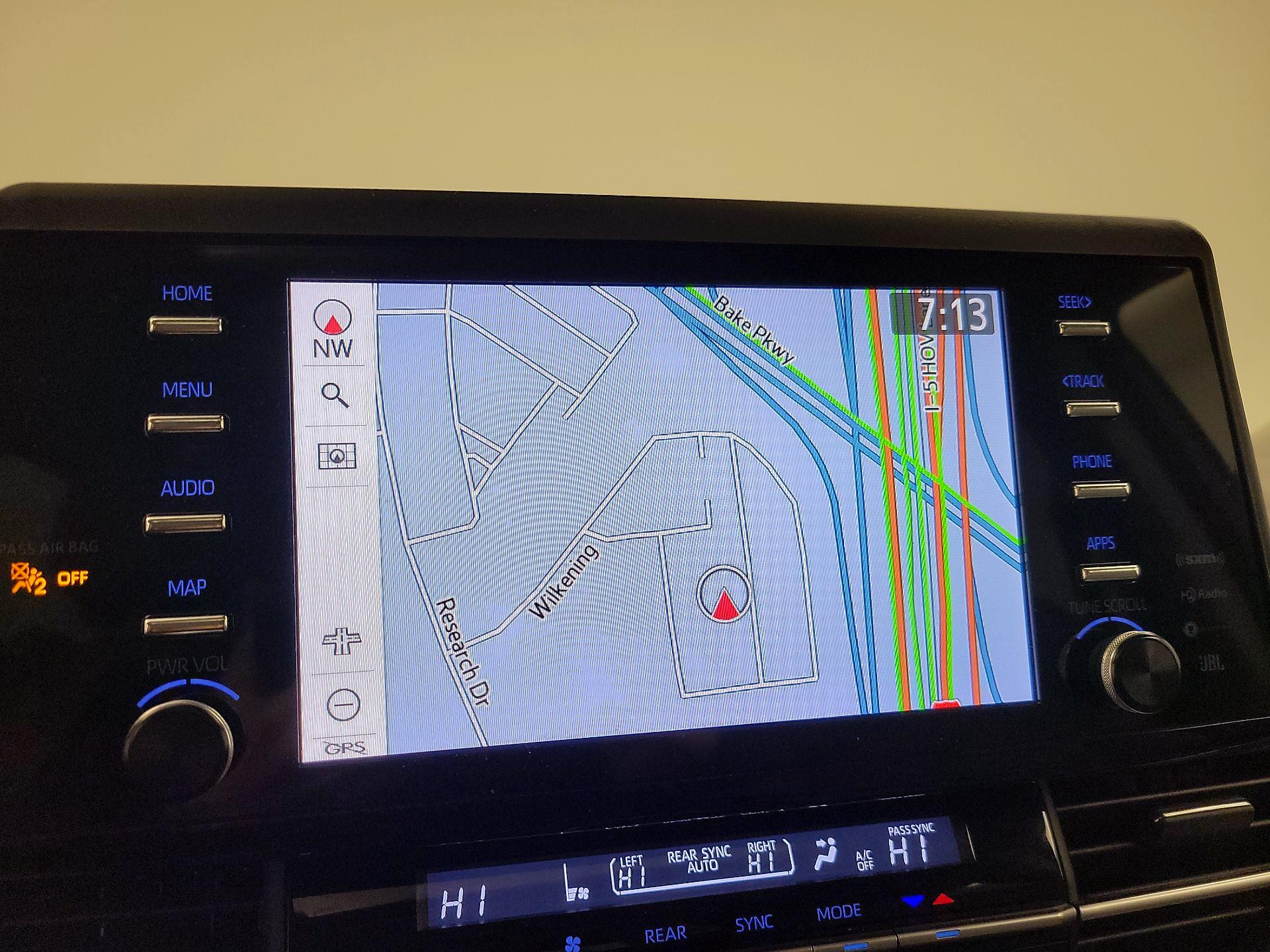 Thumbnail: 2023 Toyota Sienna - 14