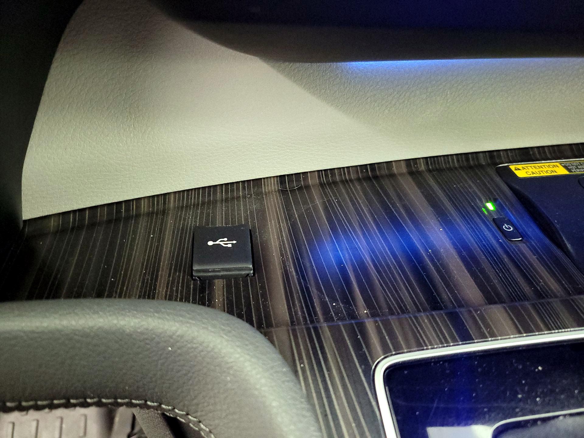 Thumbnail: 2023 Toyota Sienna - 19