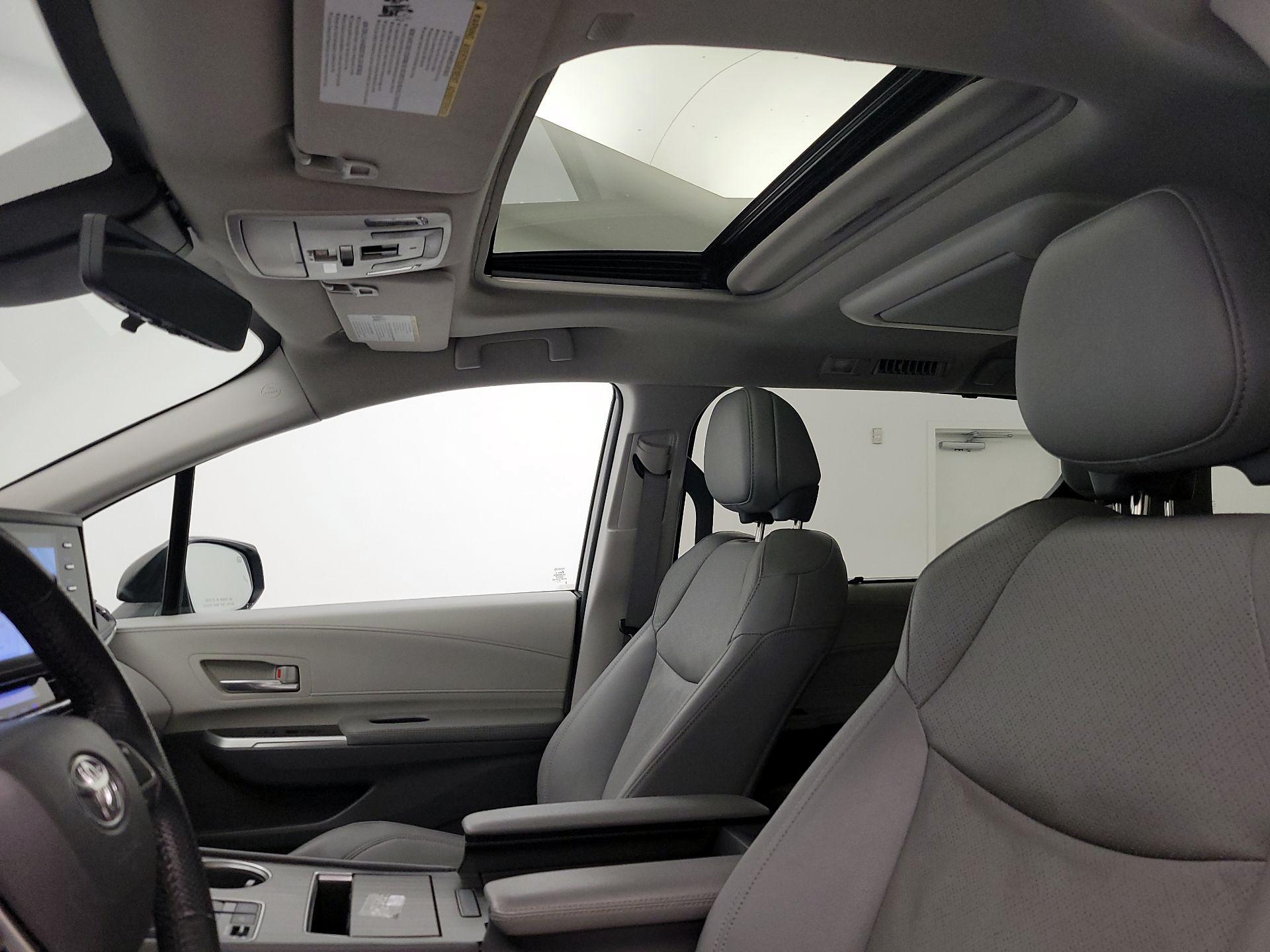 Thumbnail: 2023 Toyota Sienna - 20