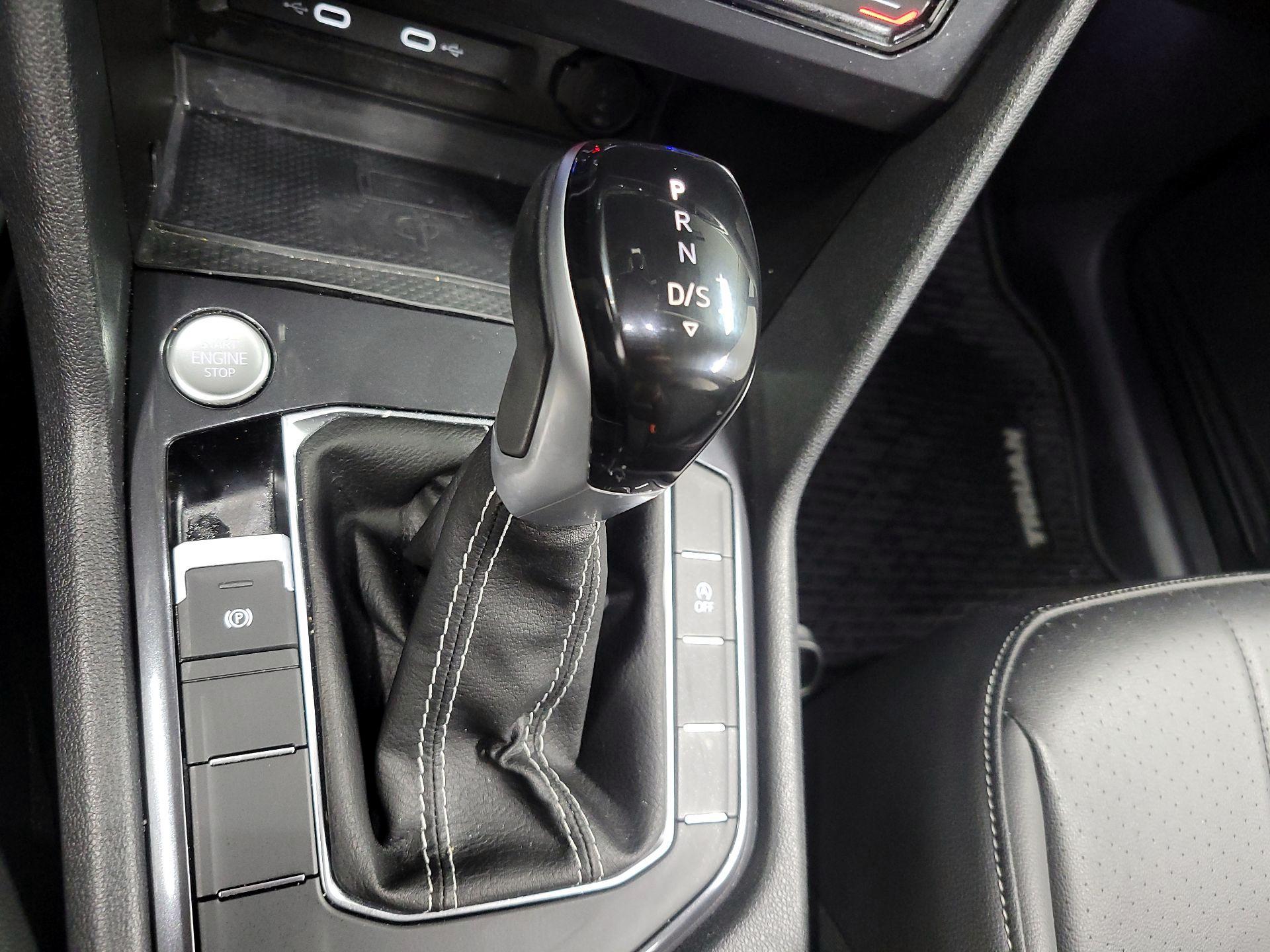 Thumbnail: 2023 Volkswagen Tiguan - 16