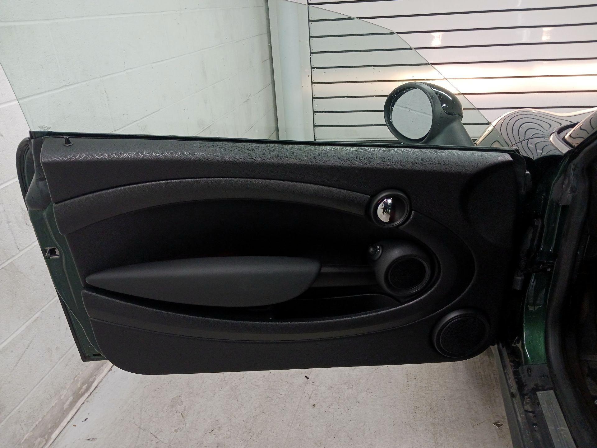 Thumbnail: 2015 MINI Cooper Coupe - 10