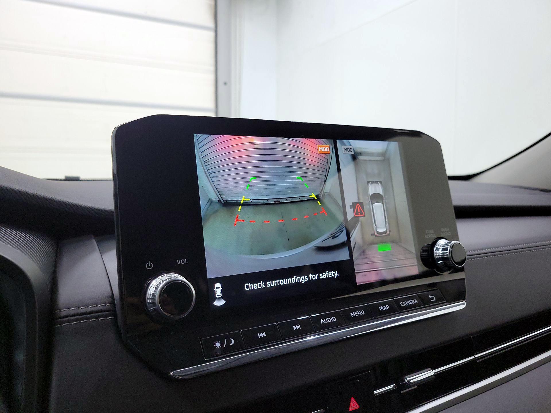 Thumbnail: 2024 Mitsubishi Outlander - 15