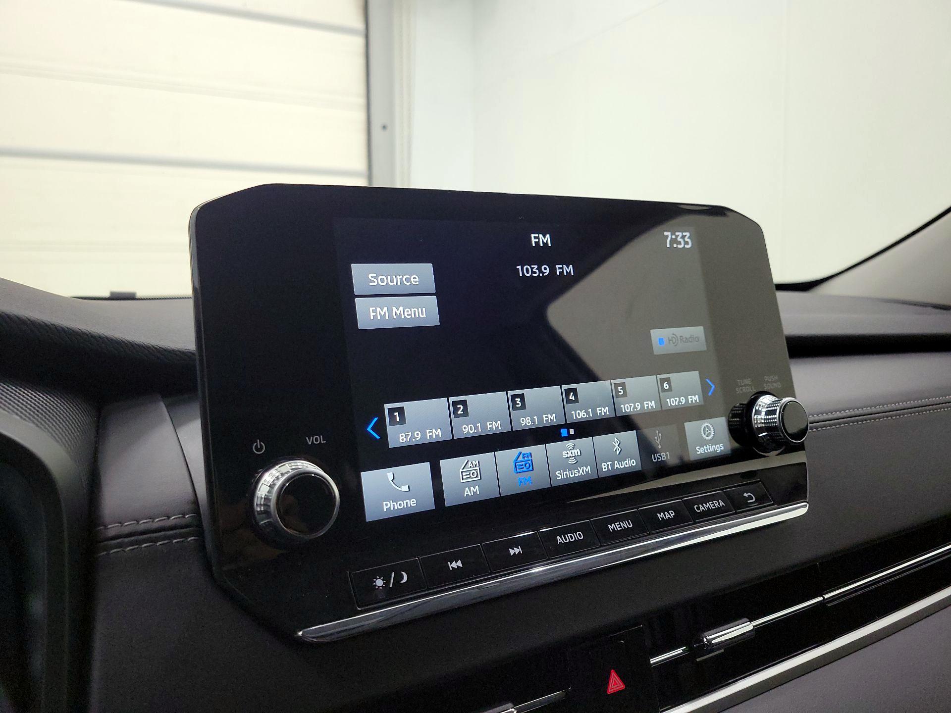 Thumbnail: 2024 Mitsubishi Outlander - 16