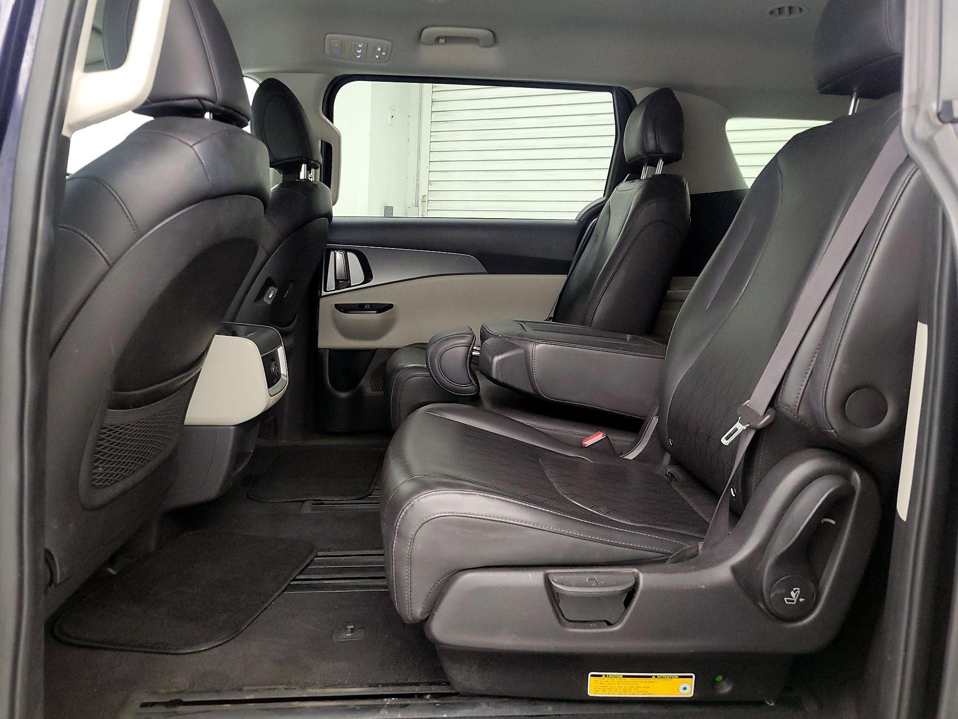 Thumbnail: 2022 Kia Carnival - 19