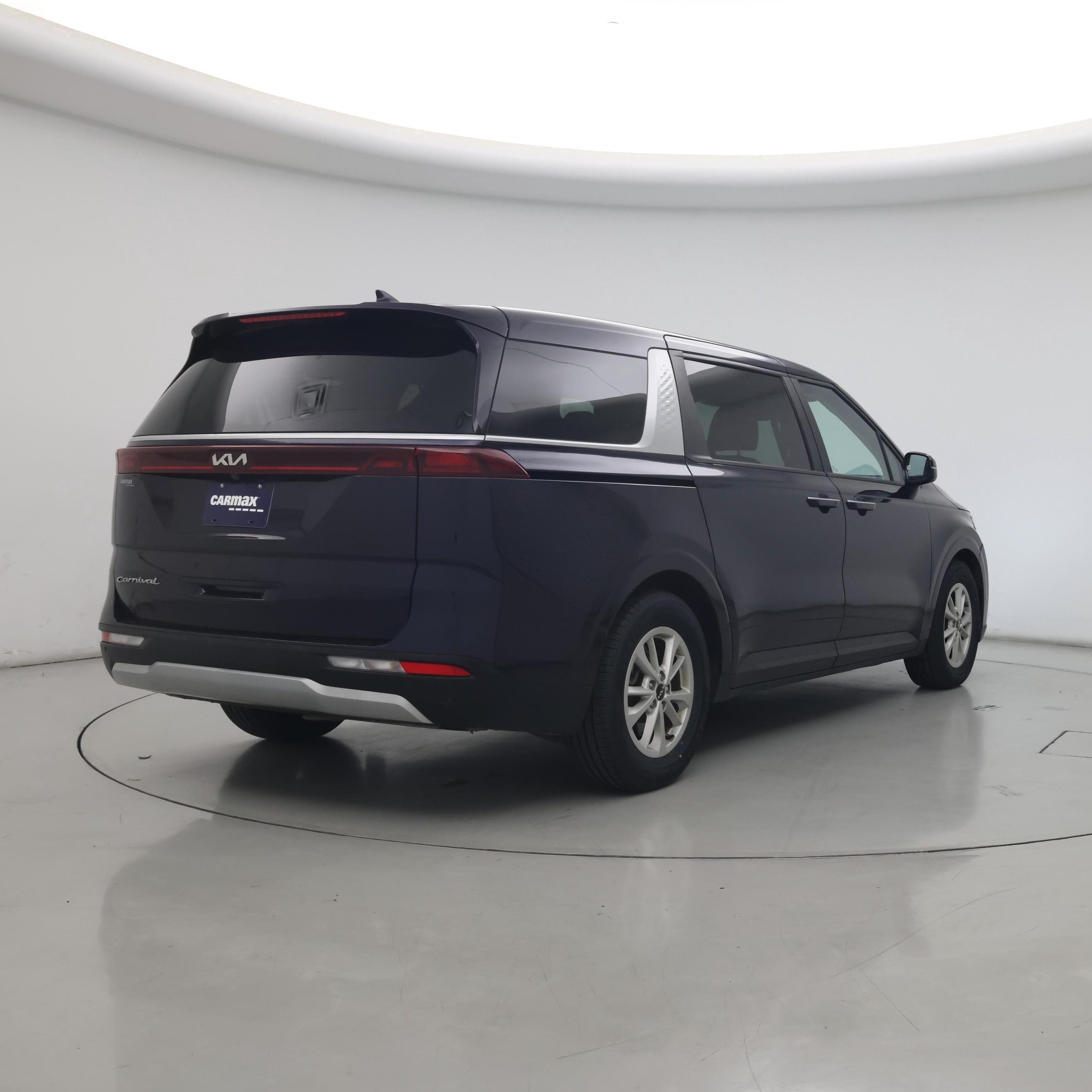 Thumbnail: 2022 Kia Carnival - 8