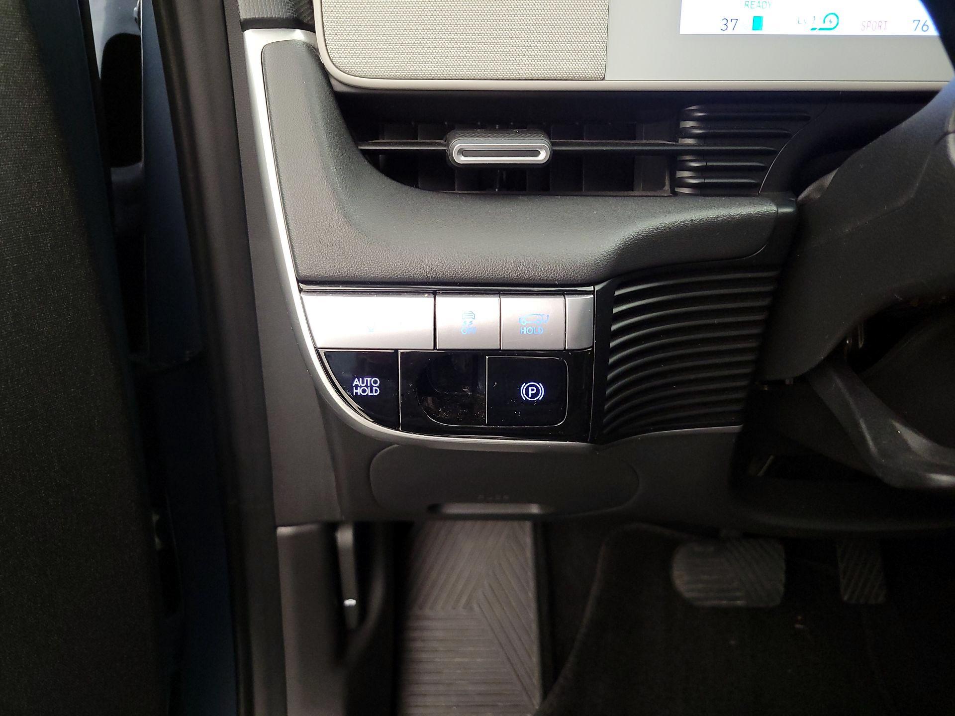 Thumbnail: 2023 Hyundai Ioniq 5 - 13