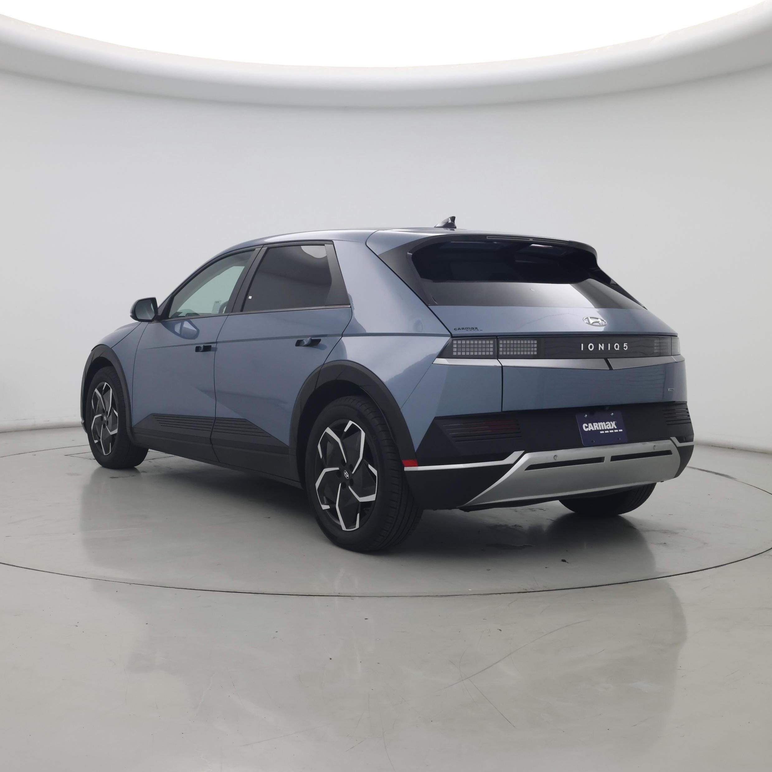 Thumbnail: 2023 Hyundai Ioniq 5 - 2