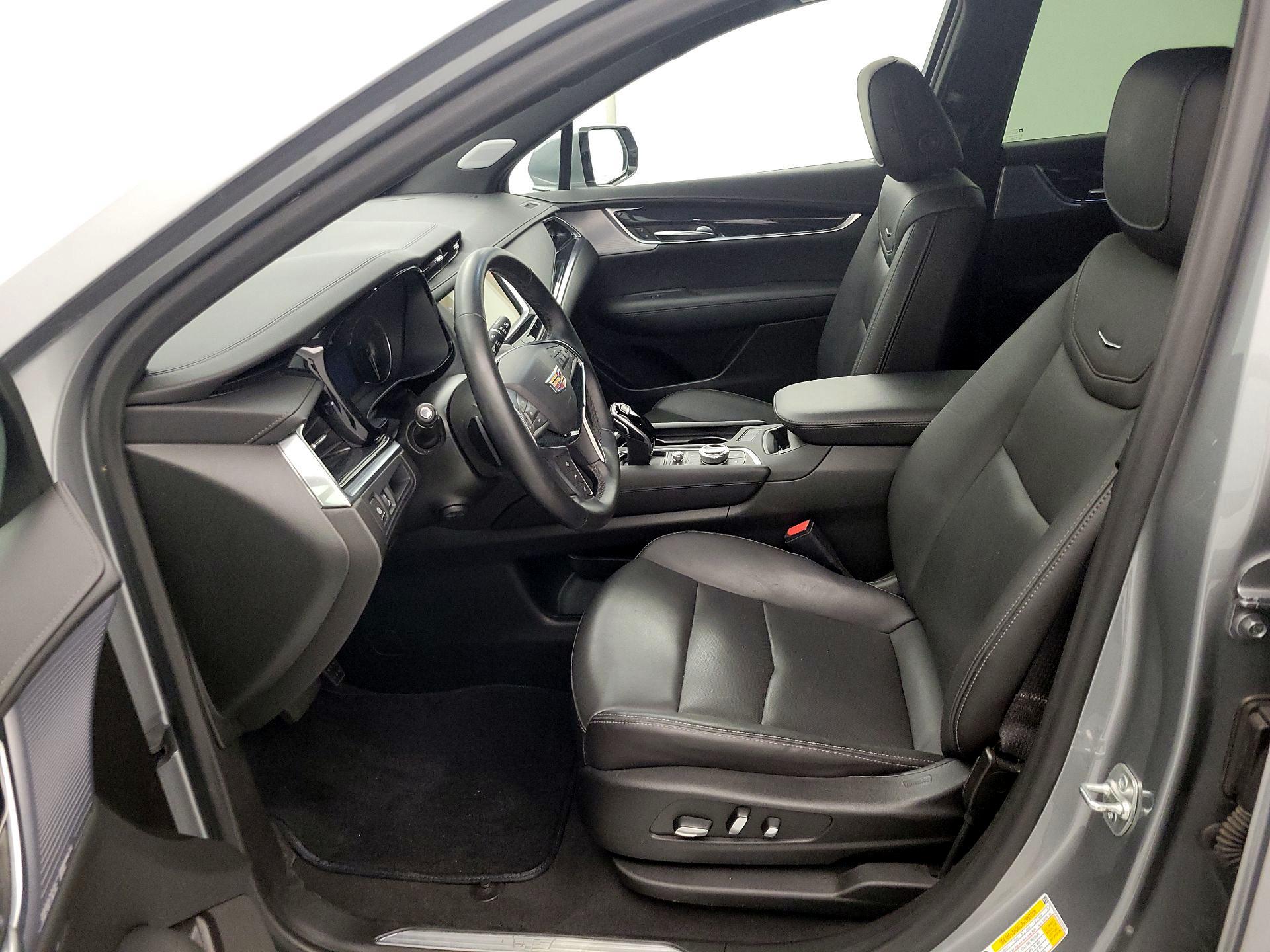 Thumbnail: 2025 Cadillac XT5 - 11