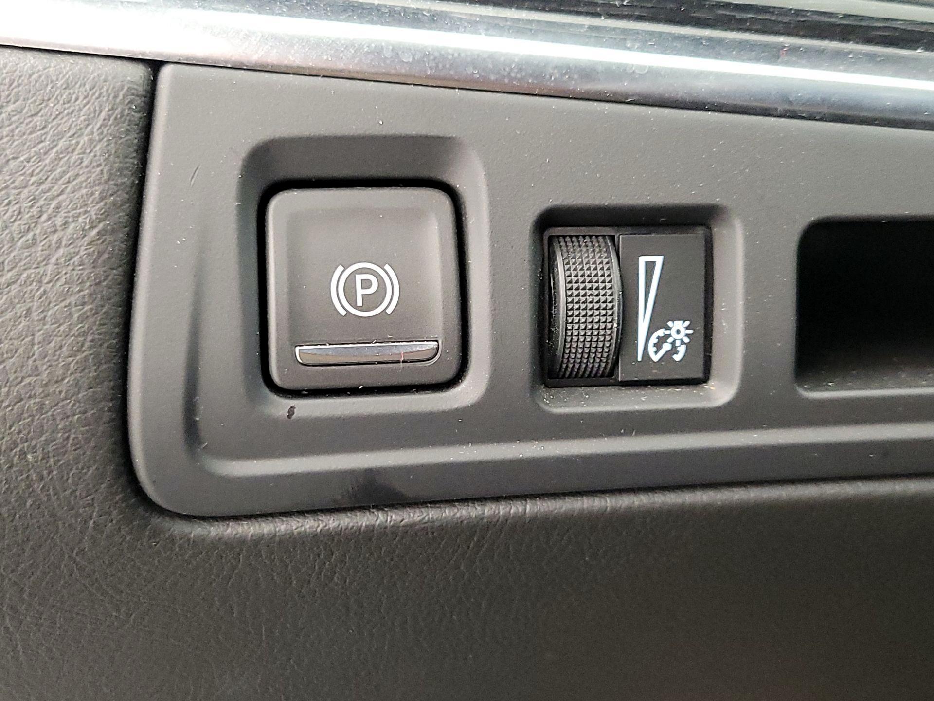 Thumbnail: 2025 Cadillac XT5 - 13