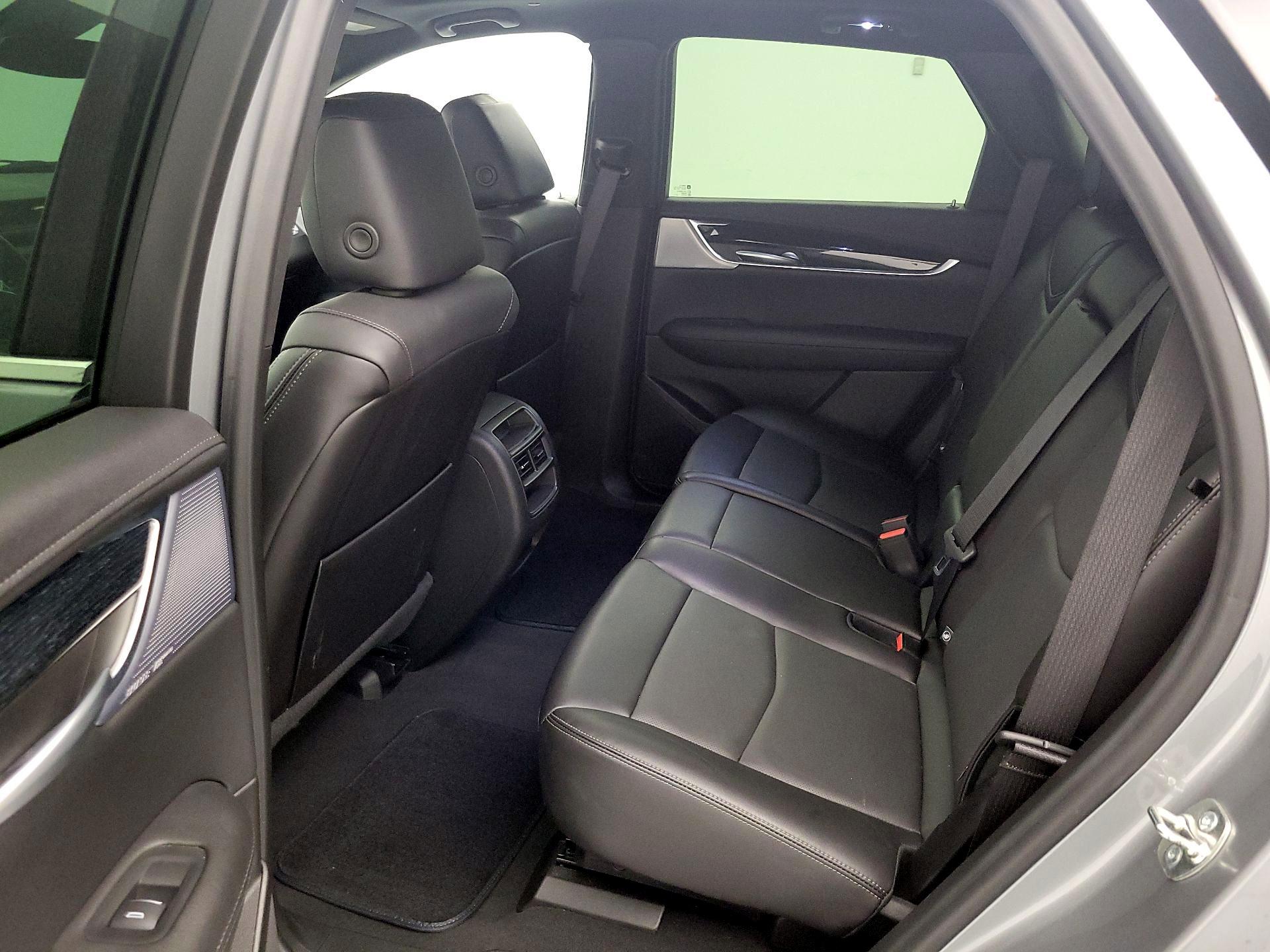 Thumbnail: 2025 Cadillac XT5 - 18