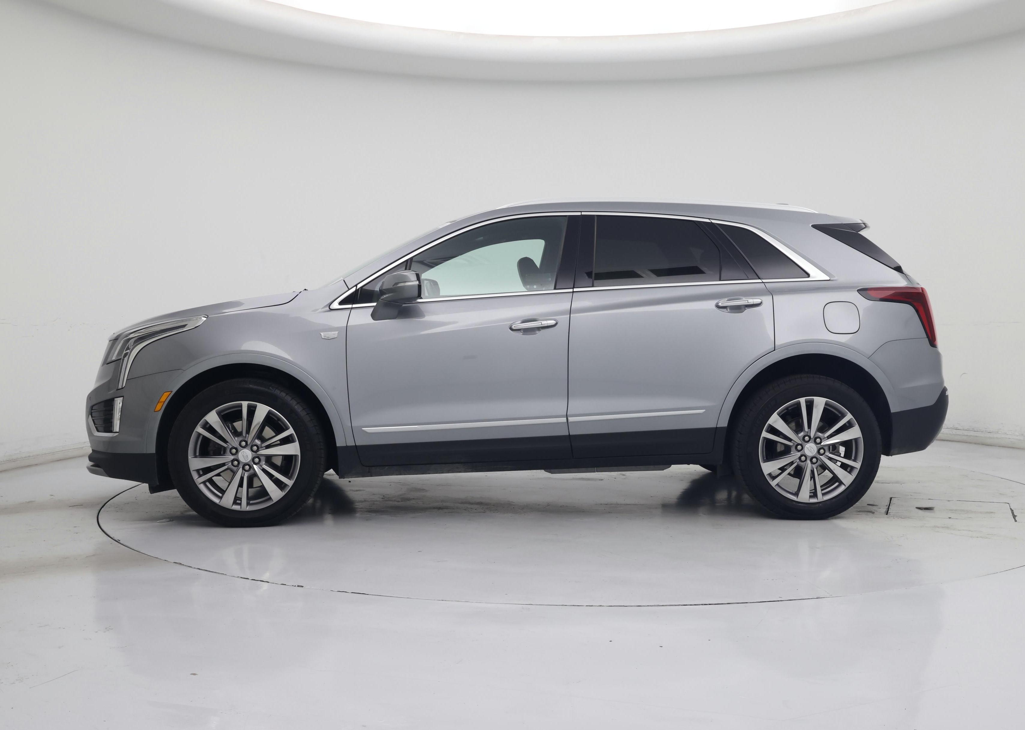 Thumbnail: 2025 Cadillac XT5 - 3