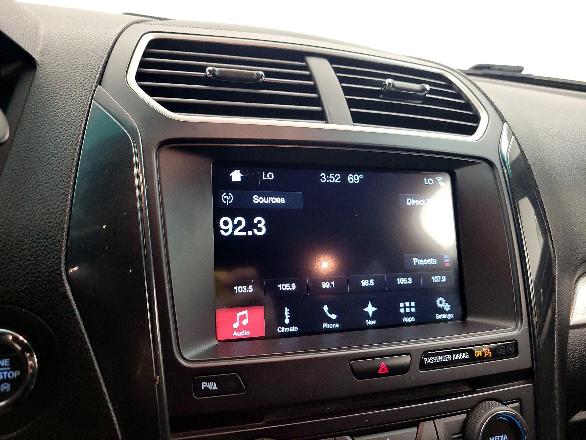 Thumbnail: 2017 Ford Explorer - 16