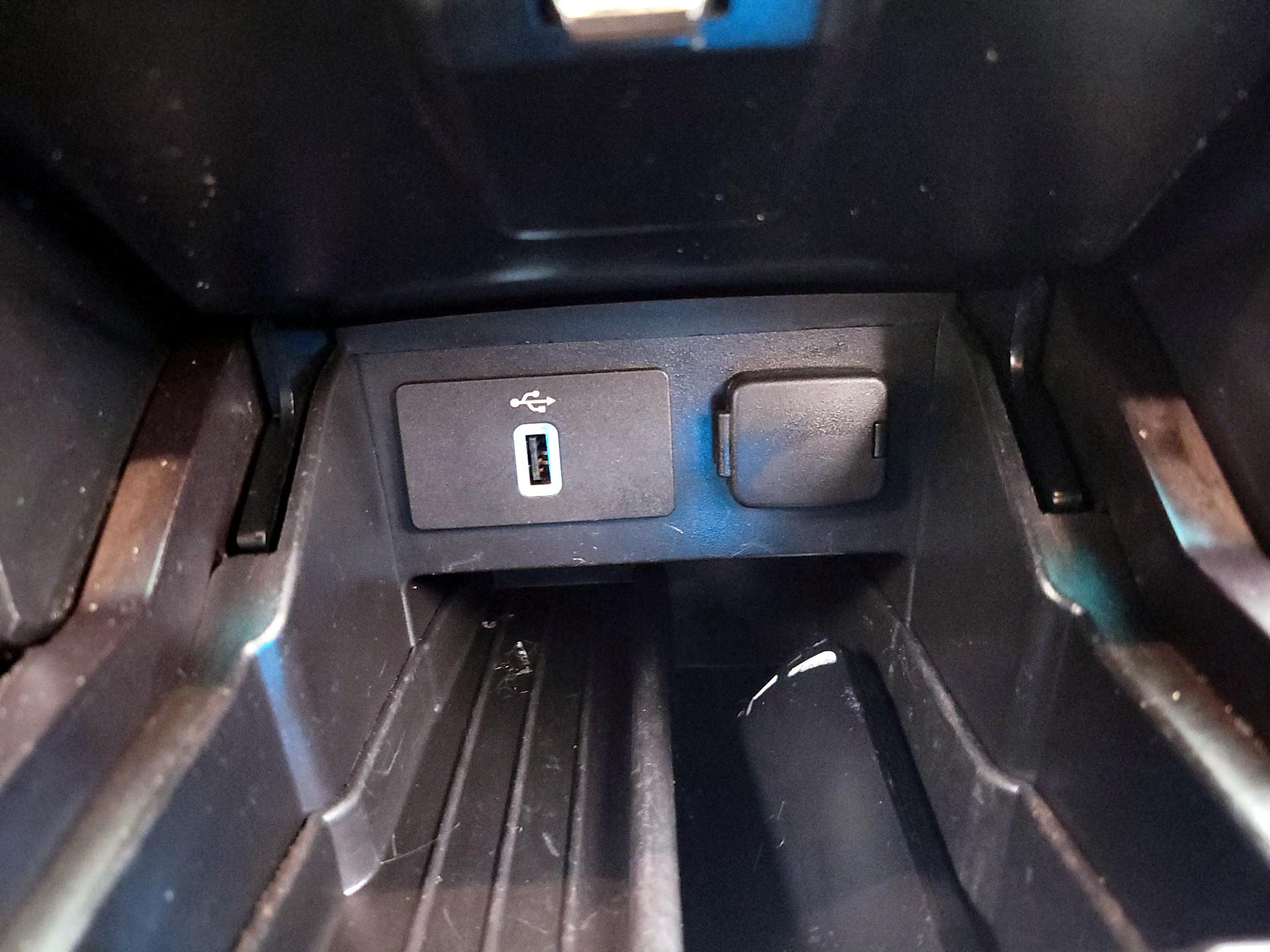 Thumbnail: 2017 Ford Explorer - 19