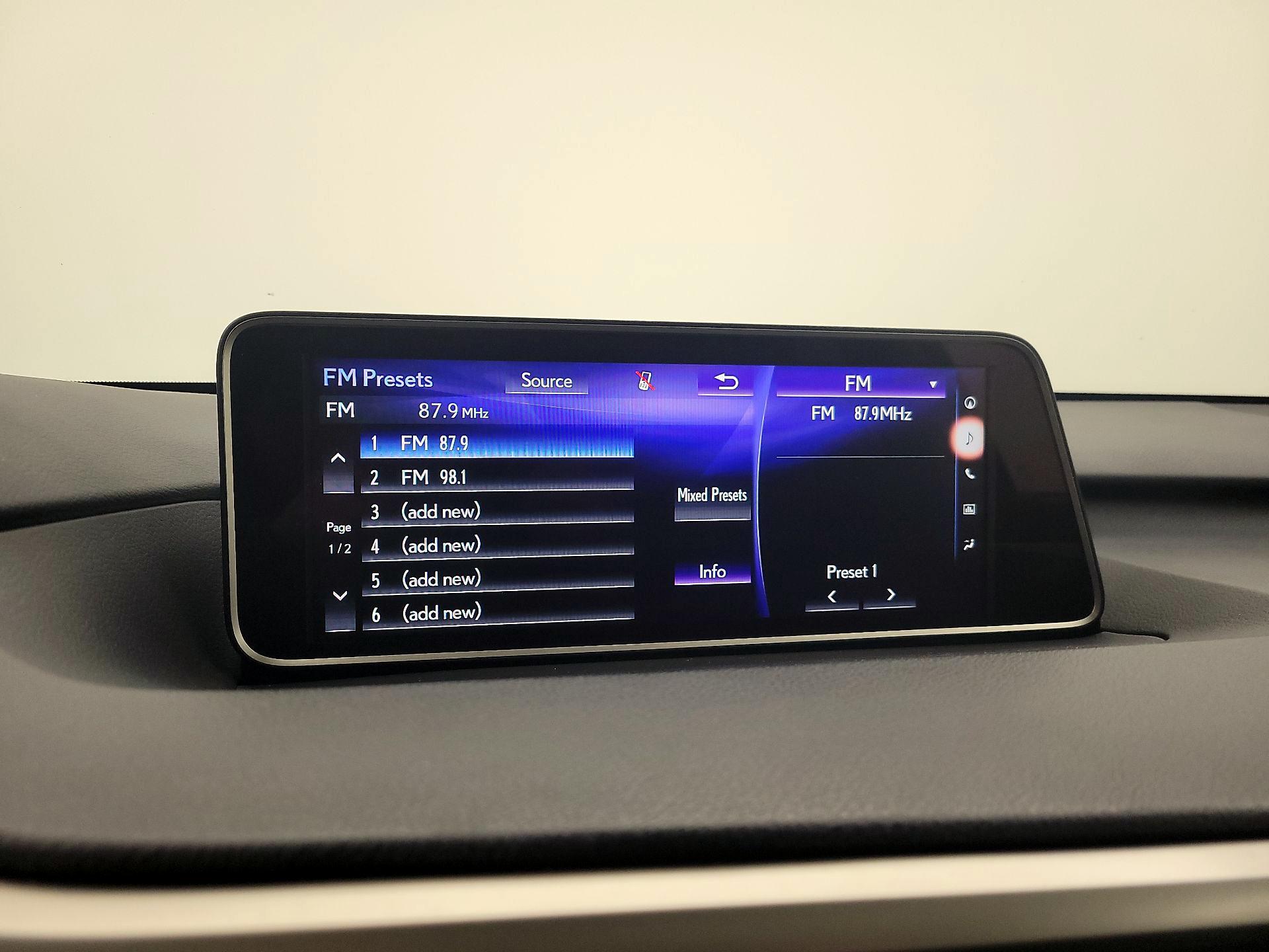 Thumbnail: 2017 Lexus RX - 16