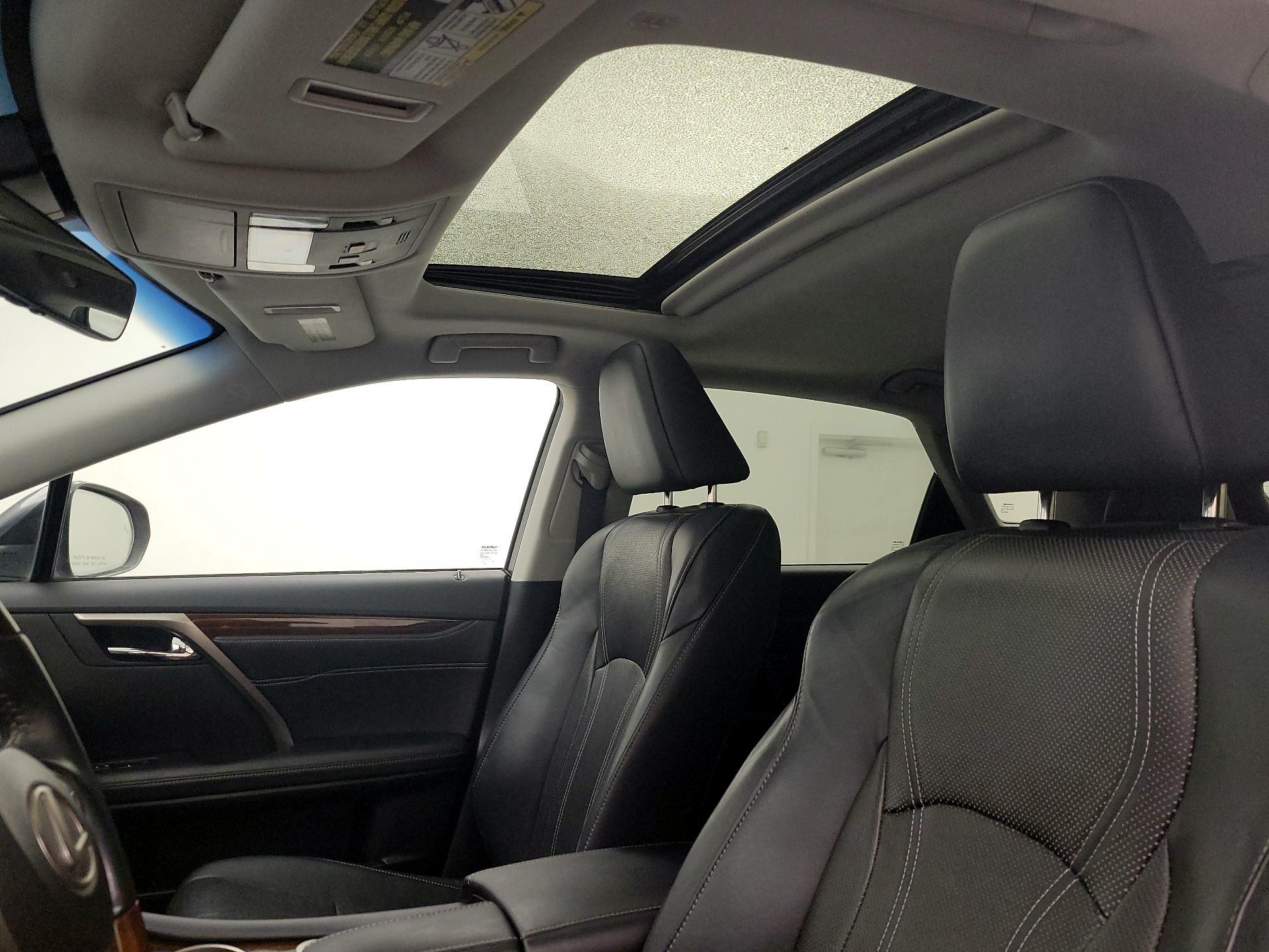 Thumbnail: 2017 Lexus RX - 19