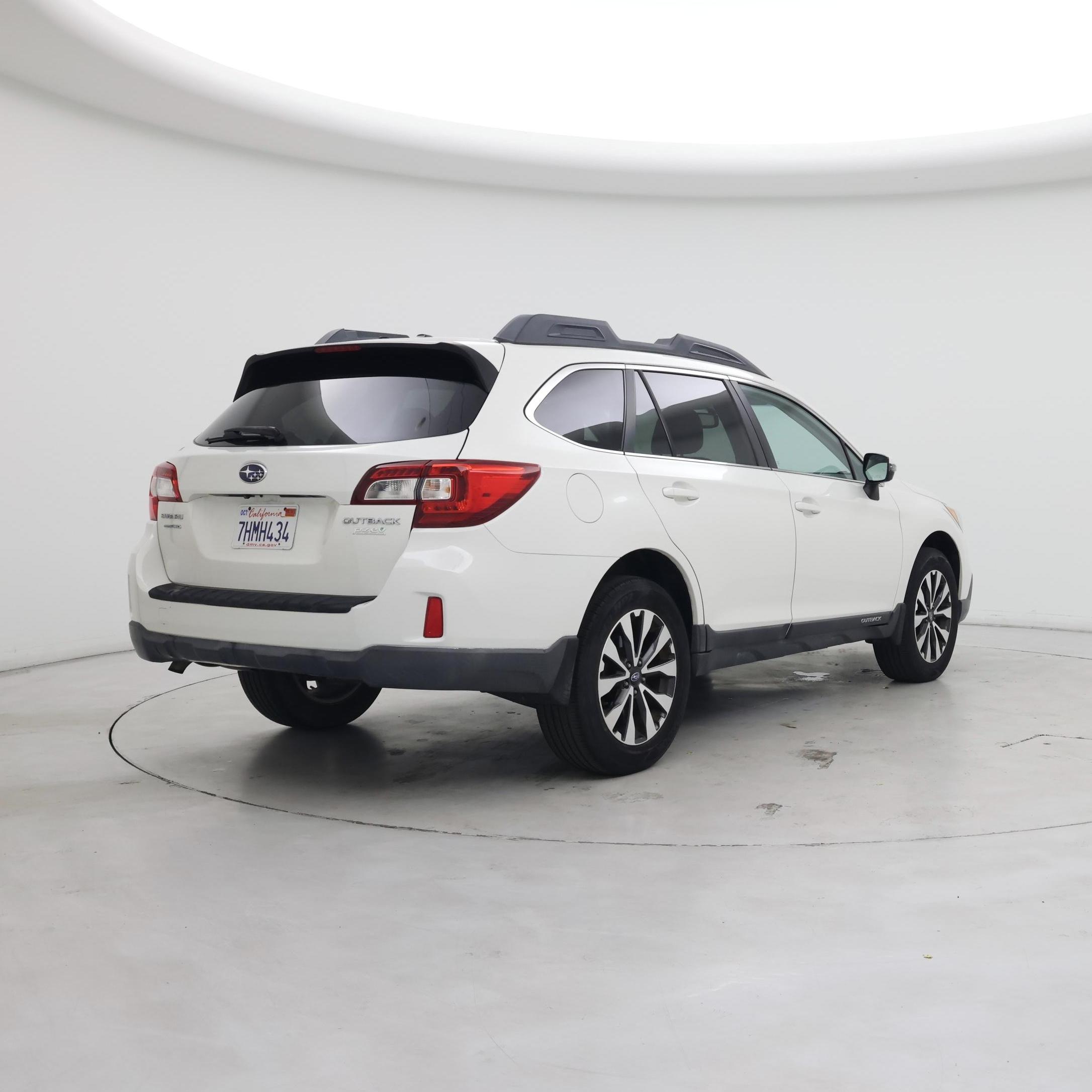 Thumbnail: 2015 Subaru Outback - 8