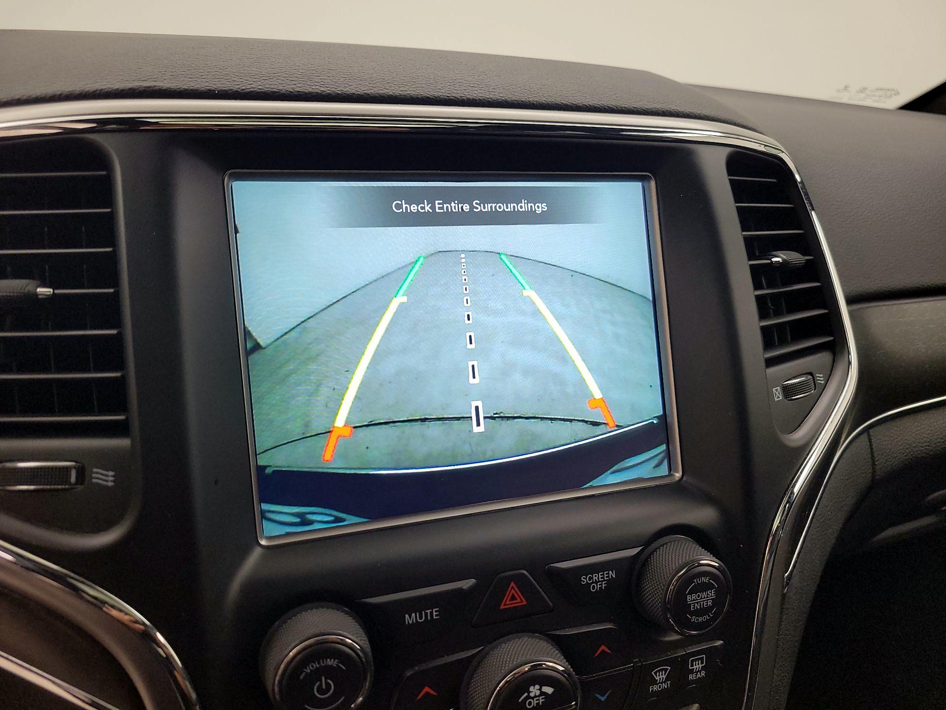 Thumbnail: 2018 Jeep Grand Cherokee - 15