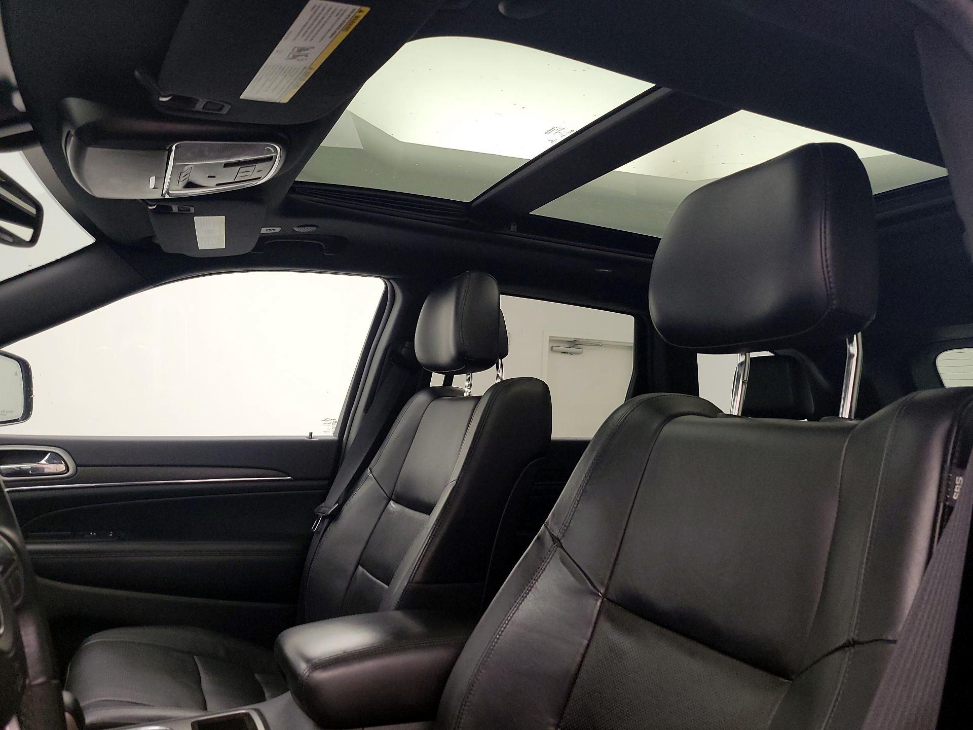 Thumbnail: 2018 Jeep Grand Cherokee - 20