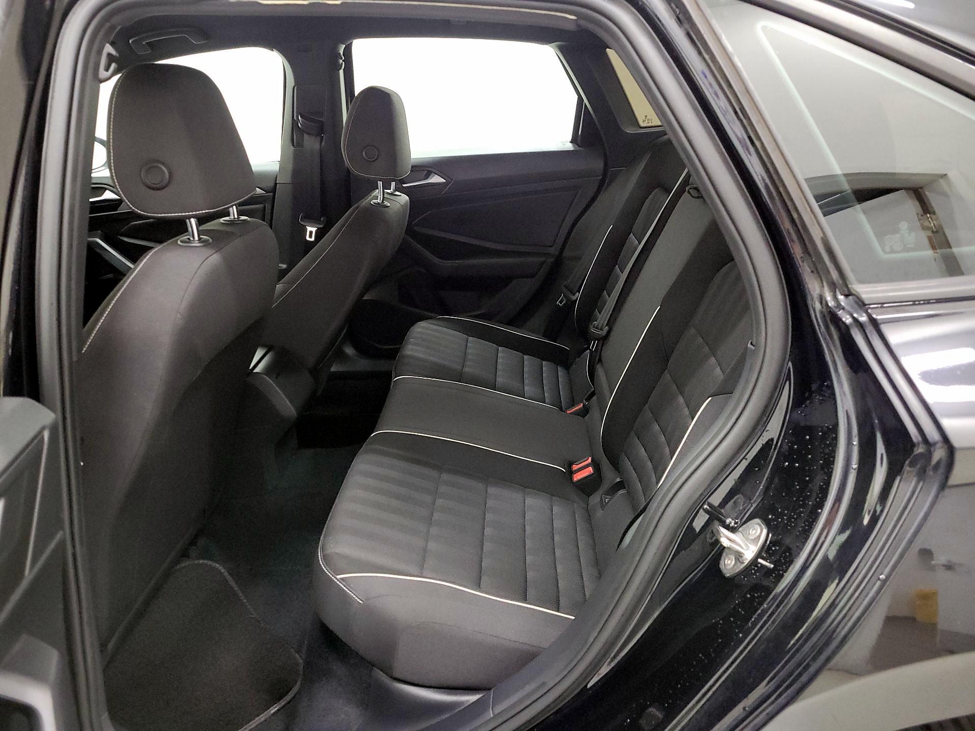 Thumbnail: 2022 Volkswagen Jetta - 19