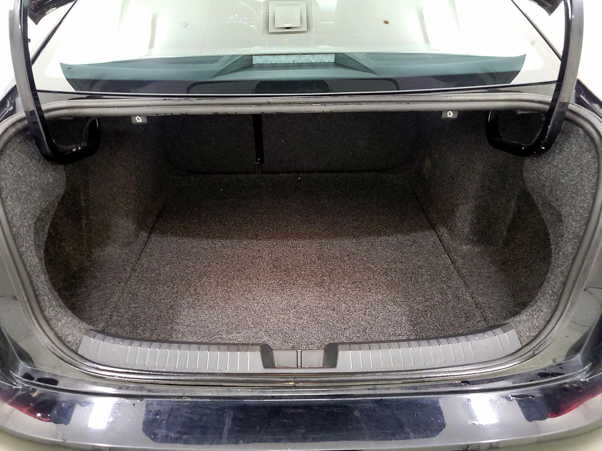 Thumbnail: 2022 Volkswagen Jetta - 20