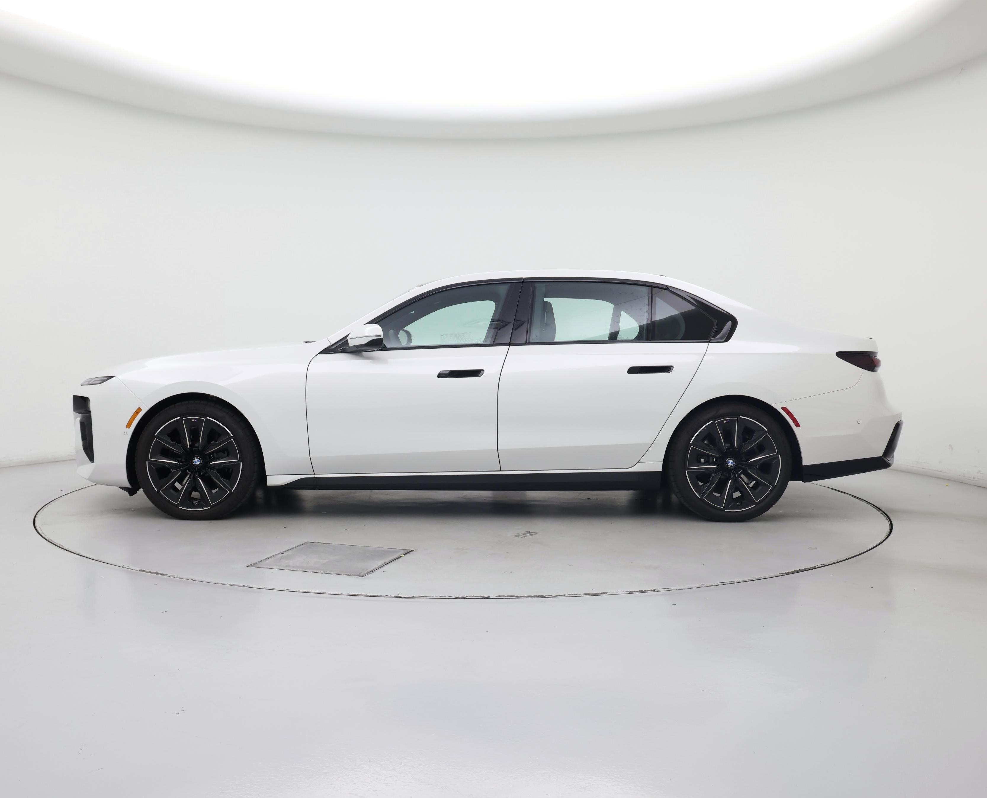 Thumbnail: 2025 BMW 7 Series - 3