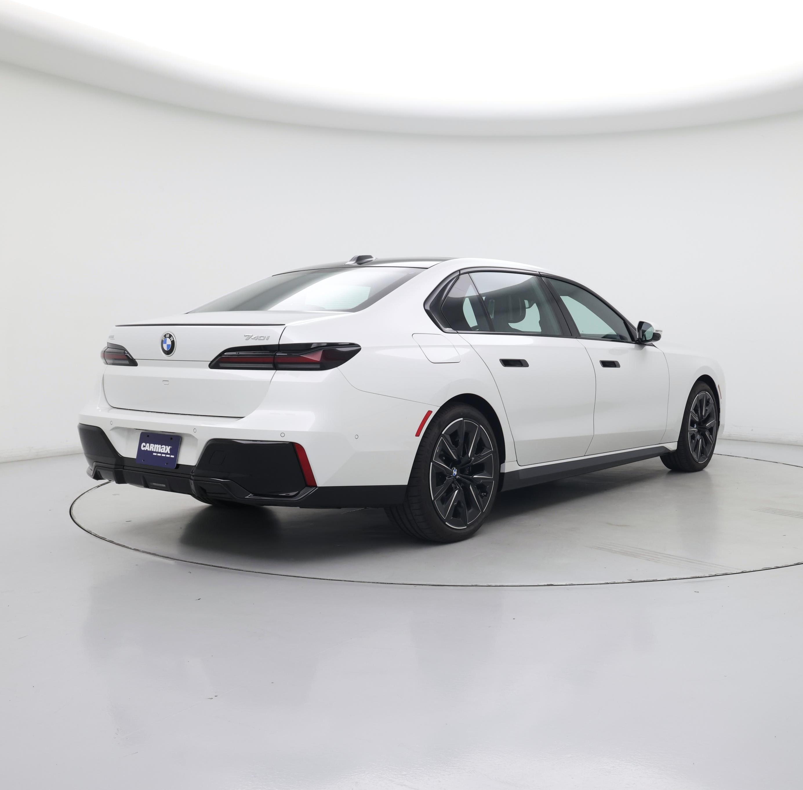 Thumbnail: 2025 BMW 7 Series - 8