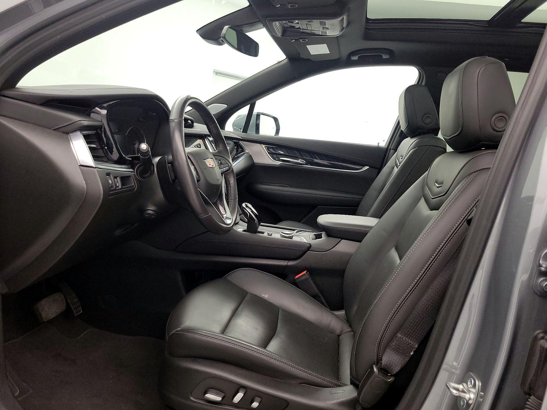 Thumbnail: 2025 Cadillac XT6 - 11