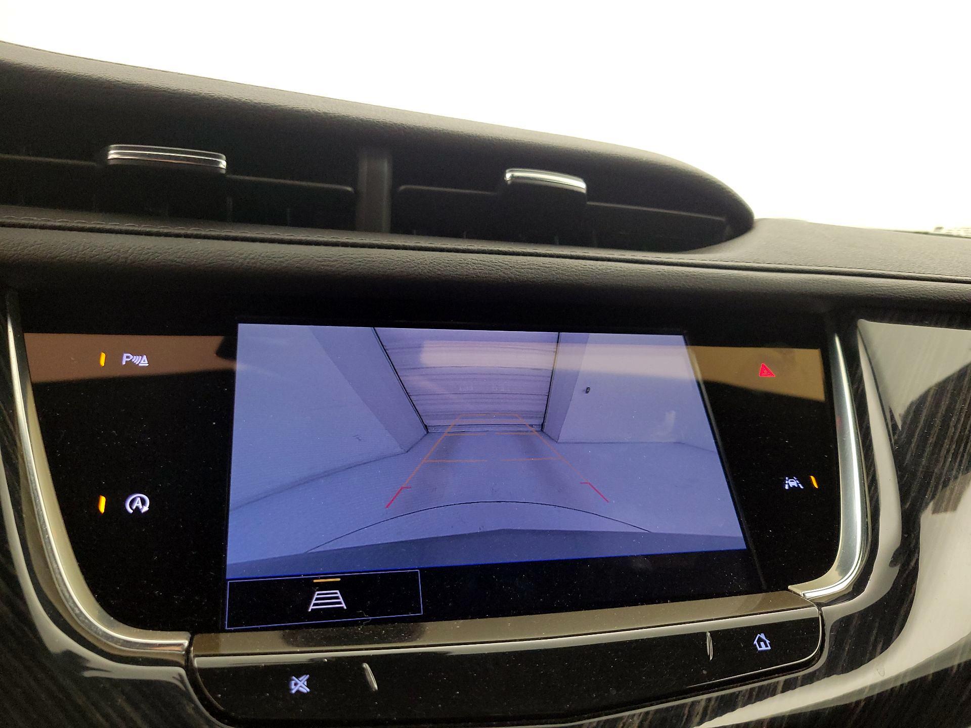 Thumbnail: 2025 Cadillac XT6 - 15