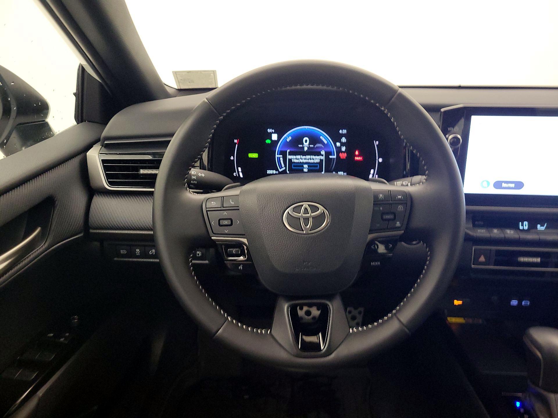 Thumbnail: 2025 Toyota Camry - 10