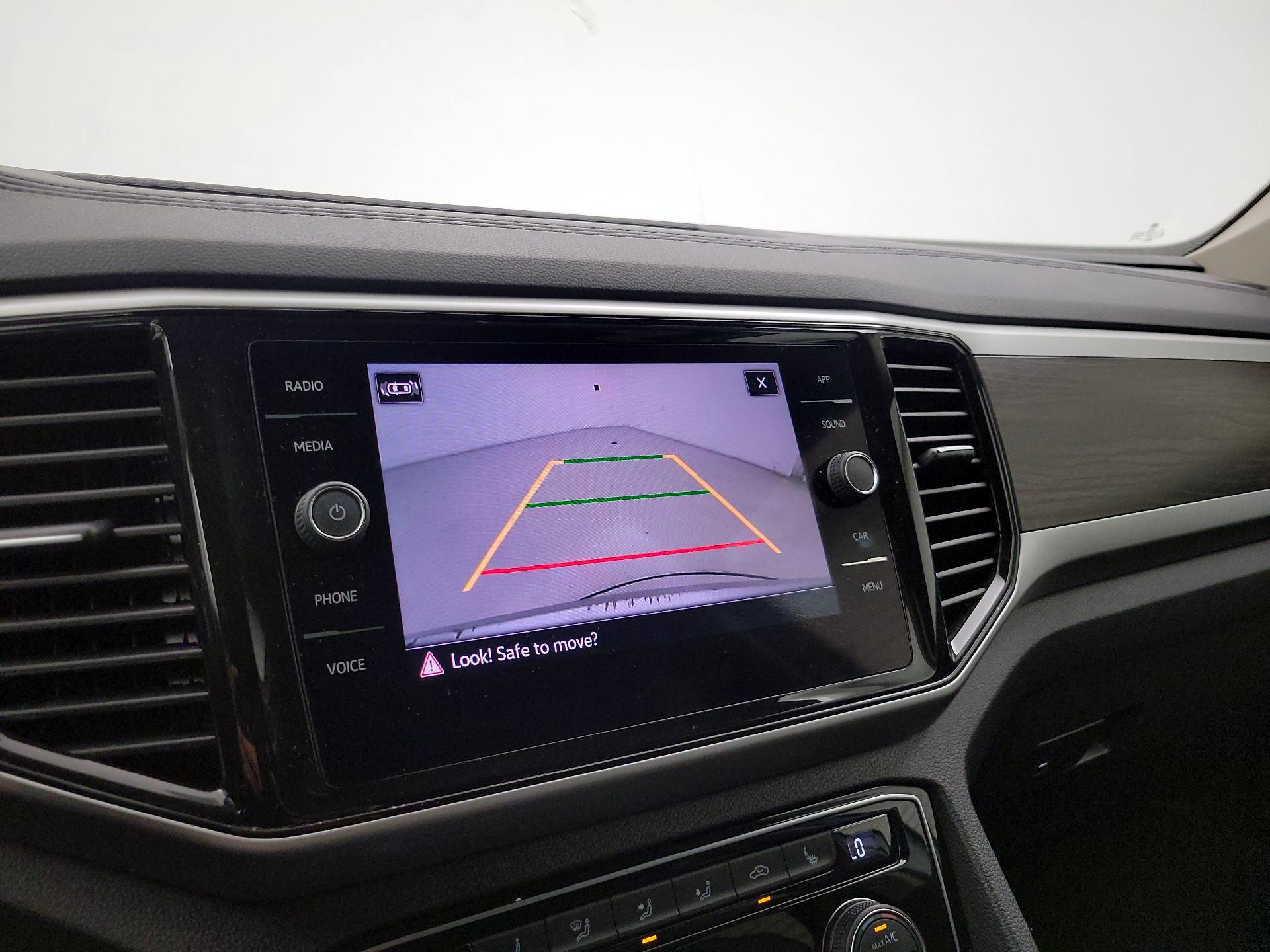 Thumbnail: 2023 Volkswagen Atlas - 14