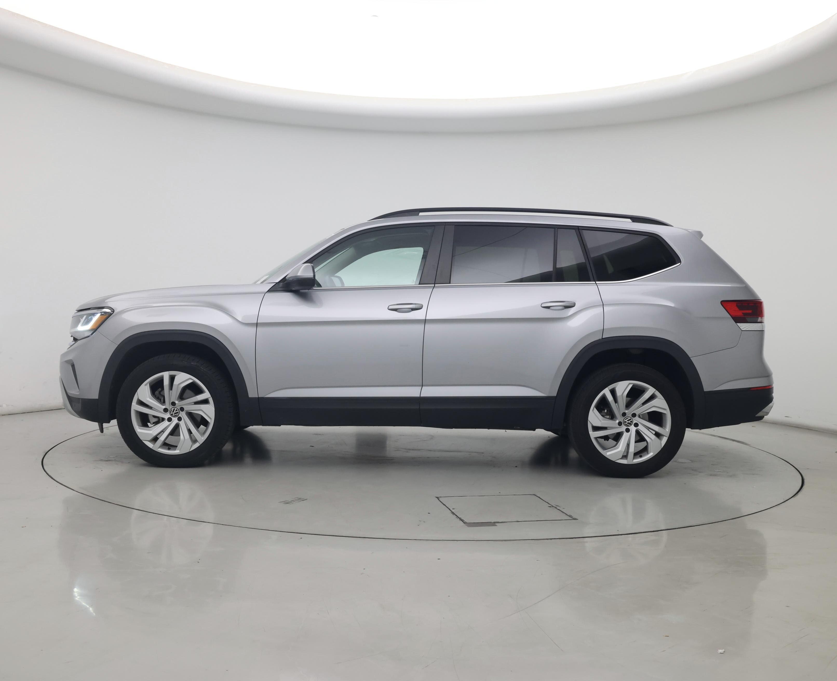 Thumbnail: 2023 Volkswagen Atlas - 3