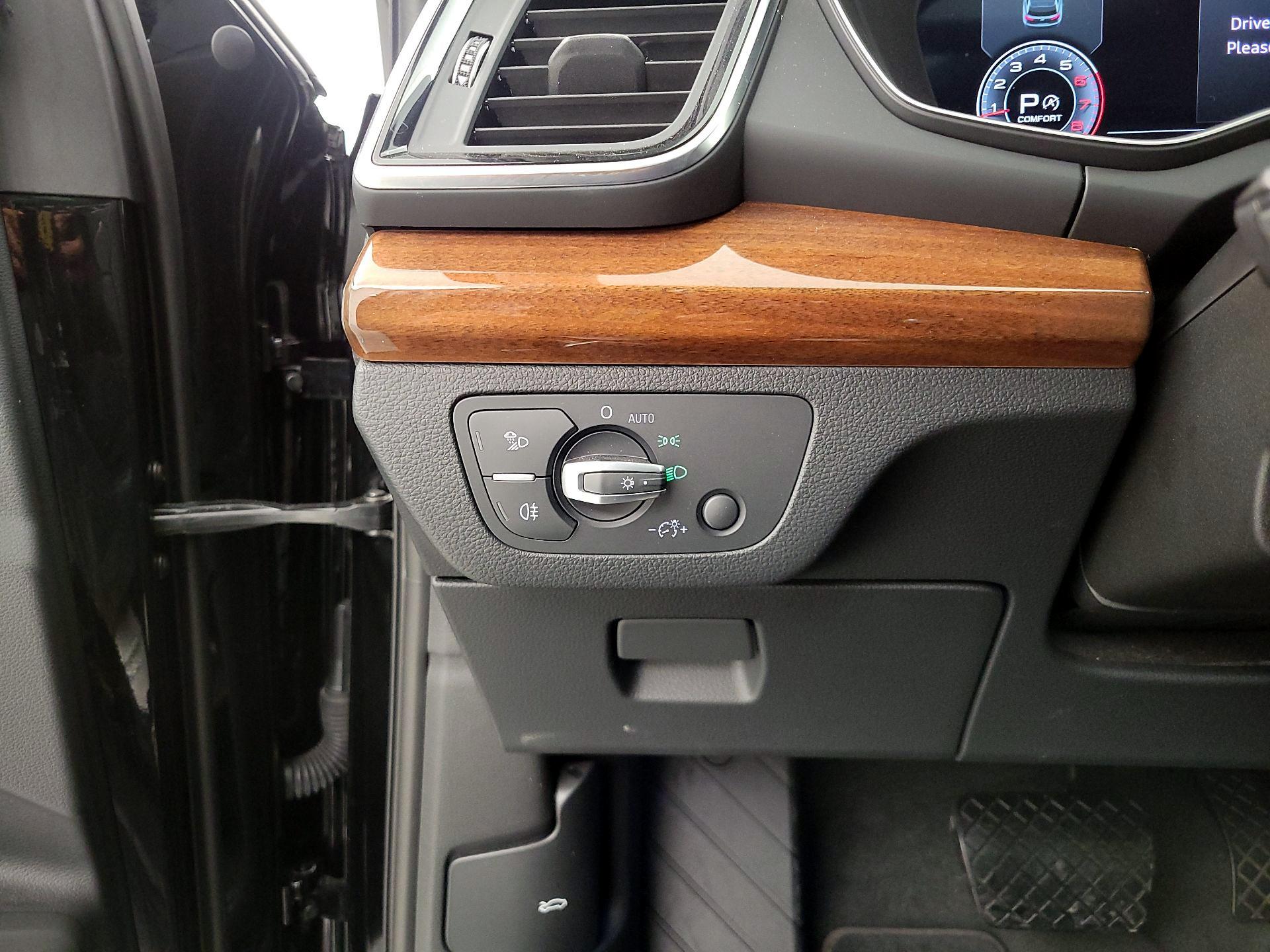 Thumbnail: 2023 Audi Q5 - 13