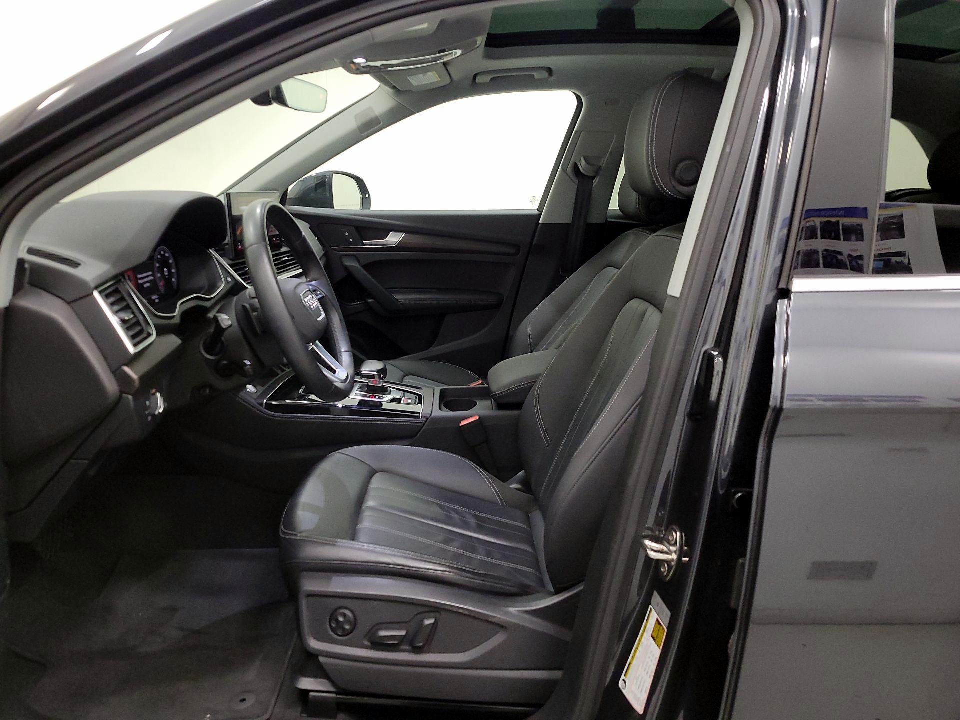 Thumbnail: 2023 Audi Q5 - 11